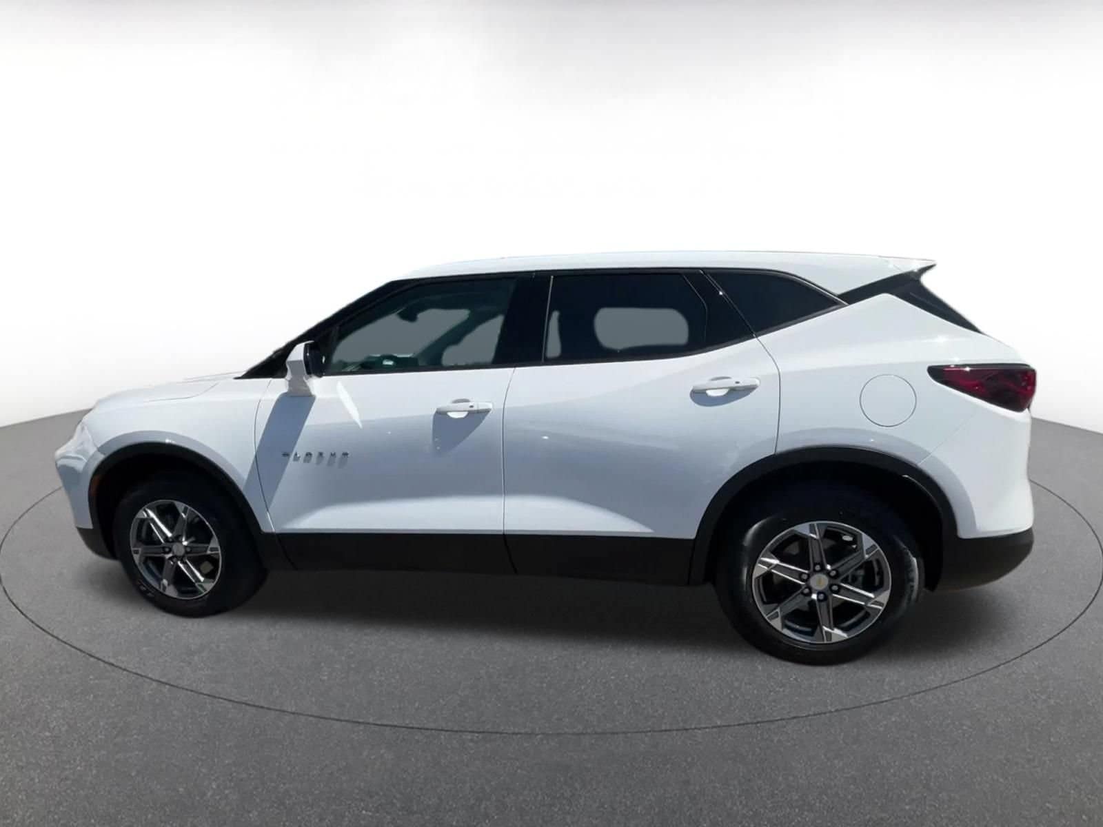 Thumbnail: 2025 Chevrolet Blazer - 8