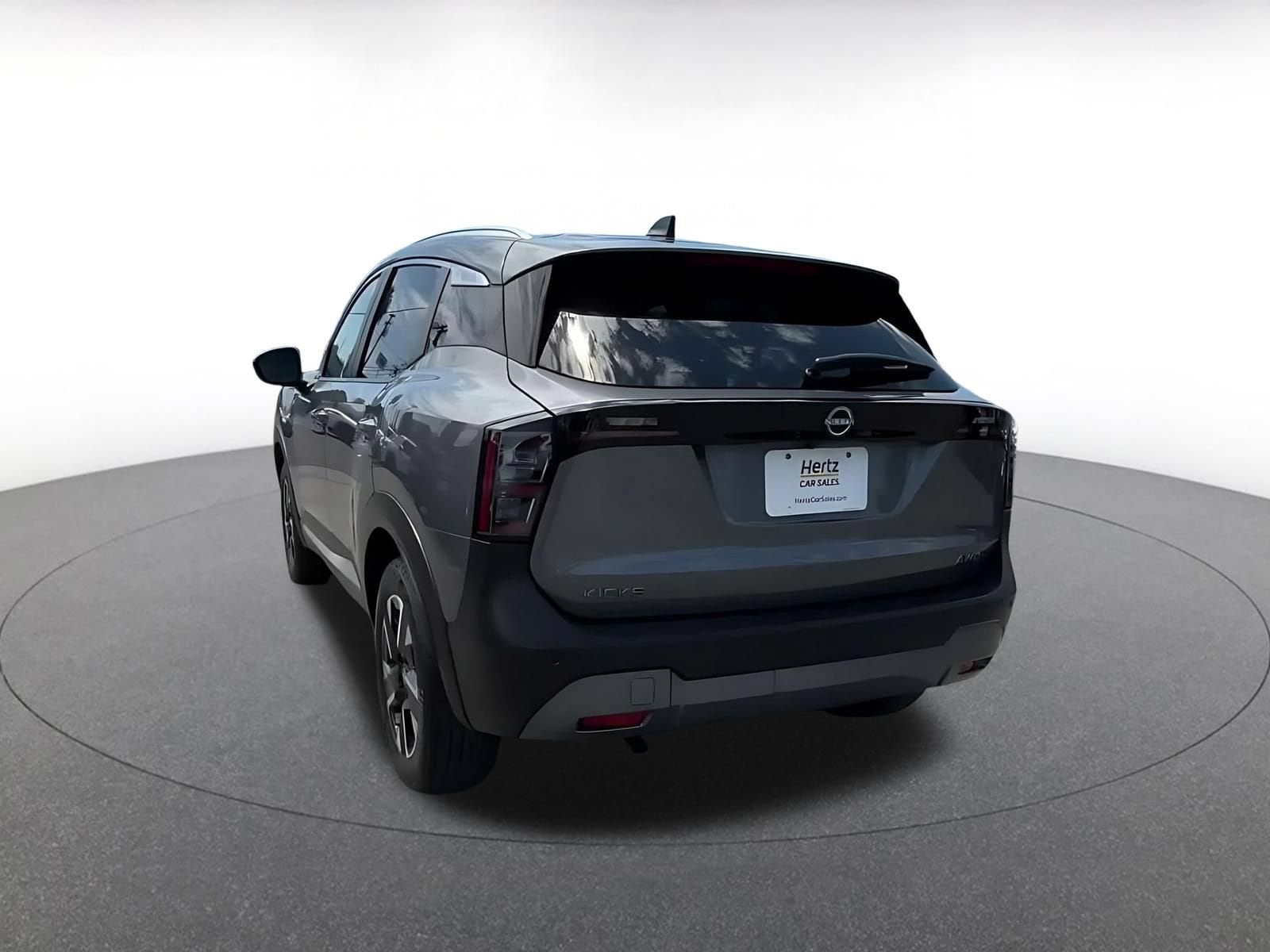 Thumbnail: 2026 Nissan Kicks - 10