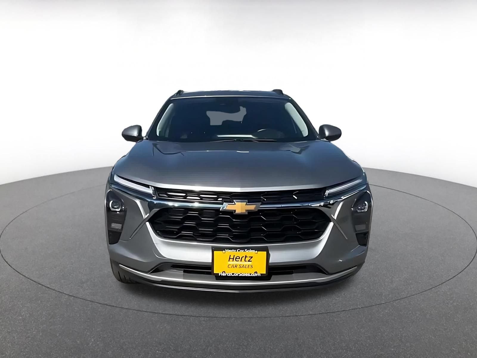 Thumbnail: 2025 Chevrolet Trax - 4