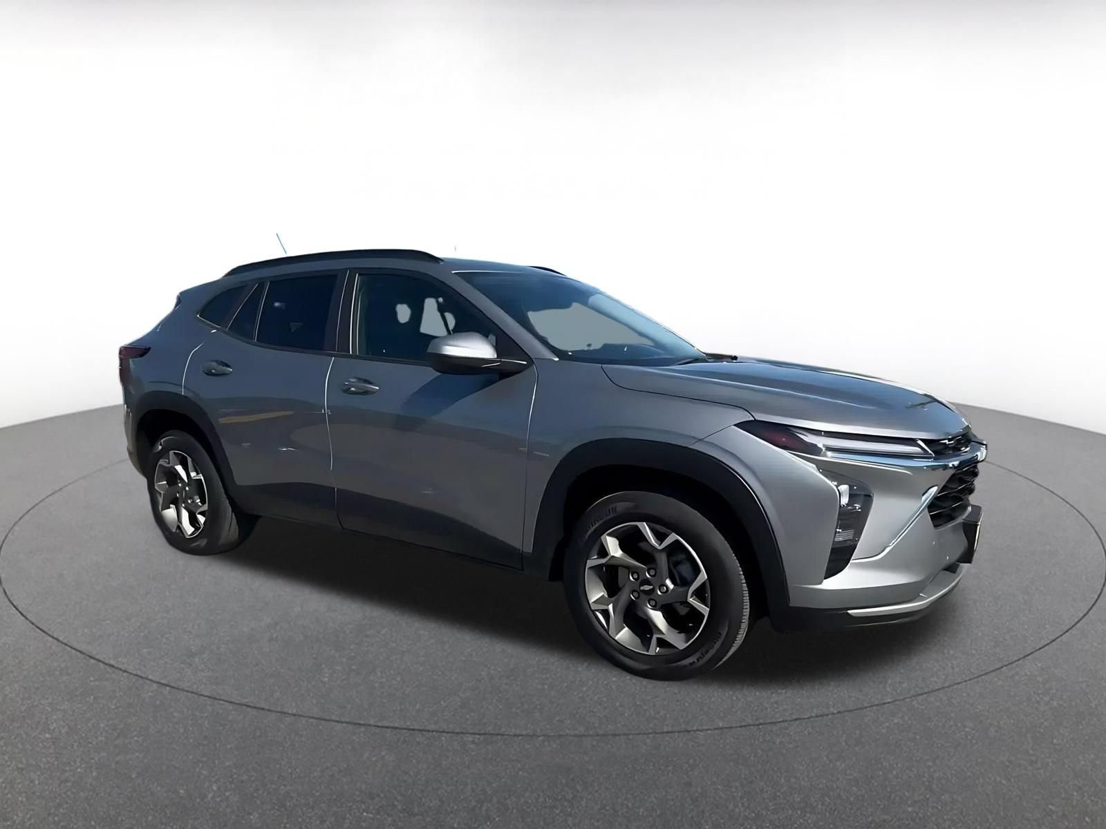 Thumbnail: 2025 Chevrolet Trax - 2