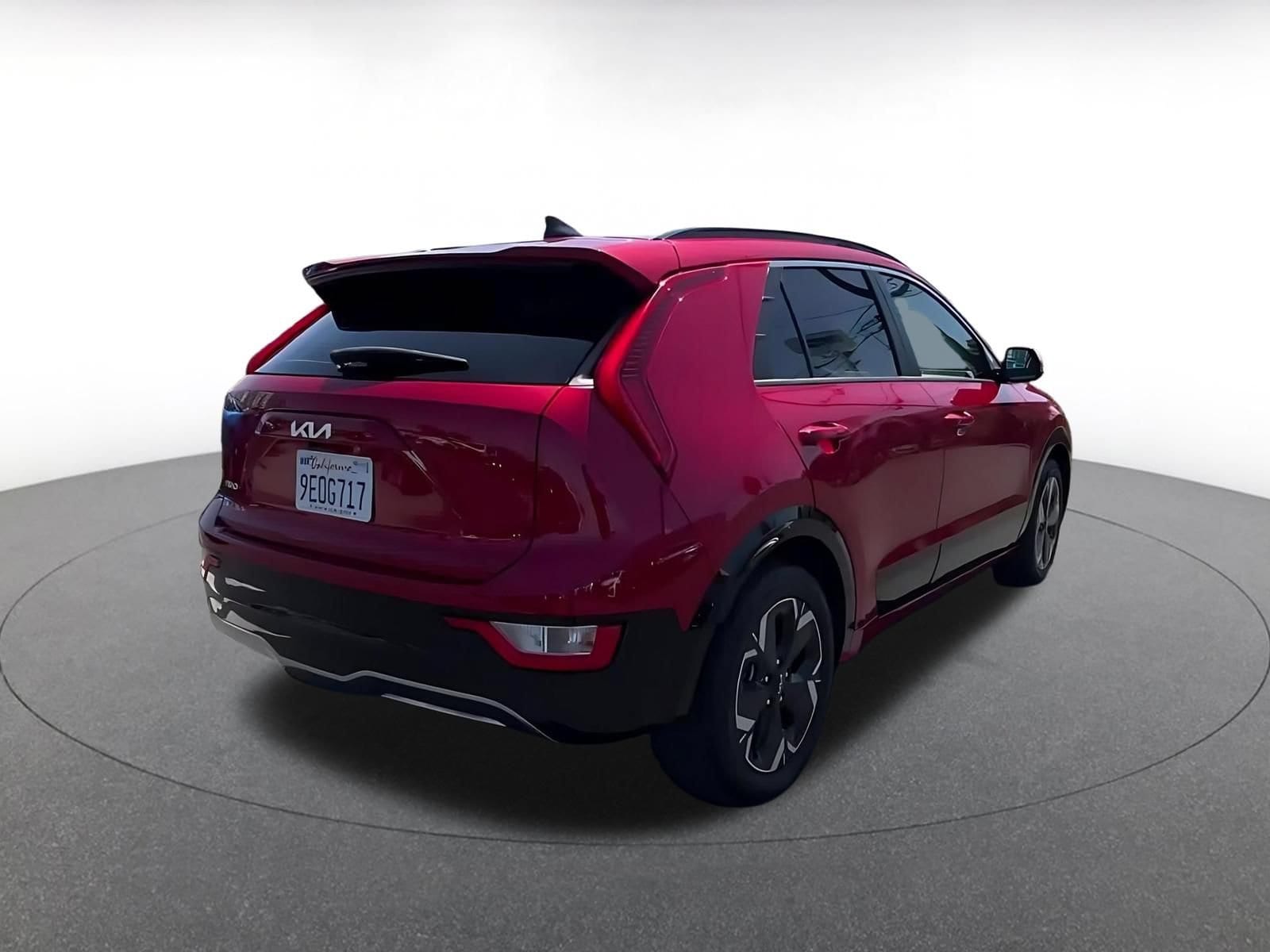 Thumbnail: 2023 Kia Niro - 14