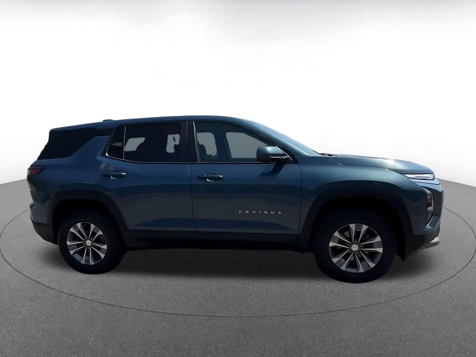 Thumbnail: 2025 Chevrolet Equinox - 15