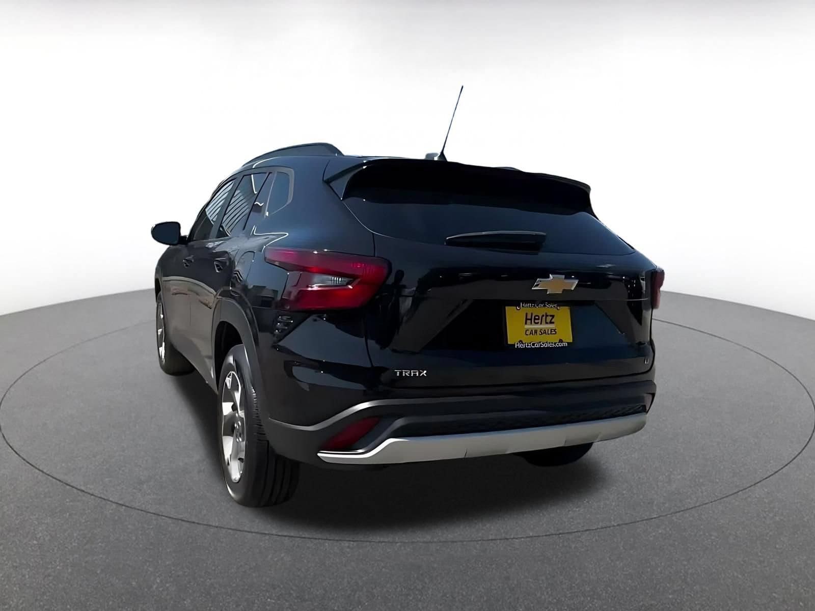 Thumbnail: 2025 Chevrolet Trax - 10