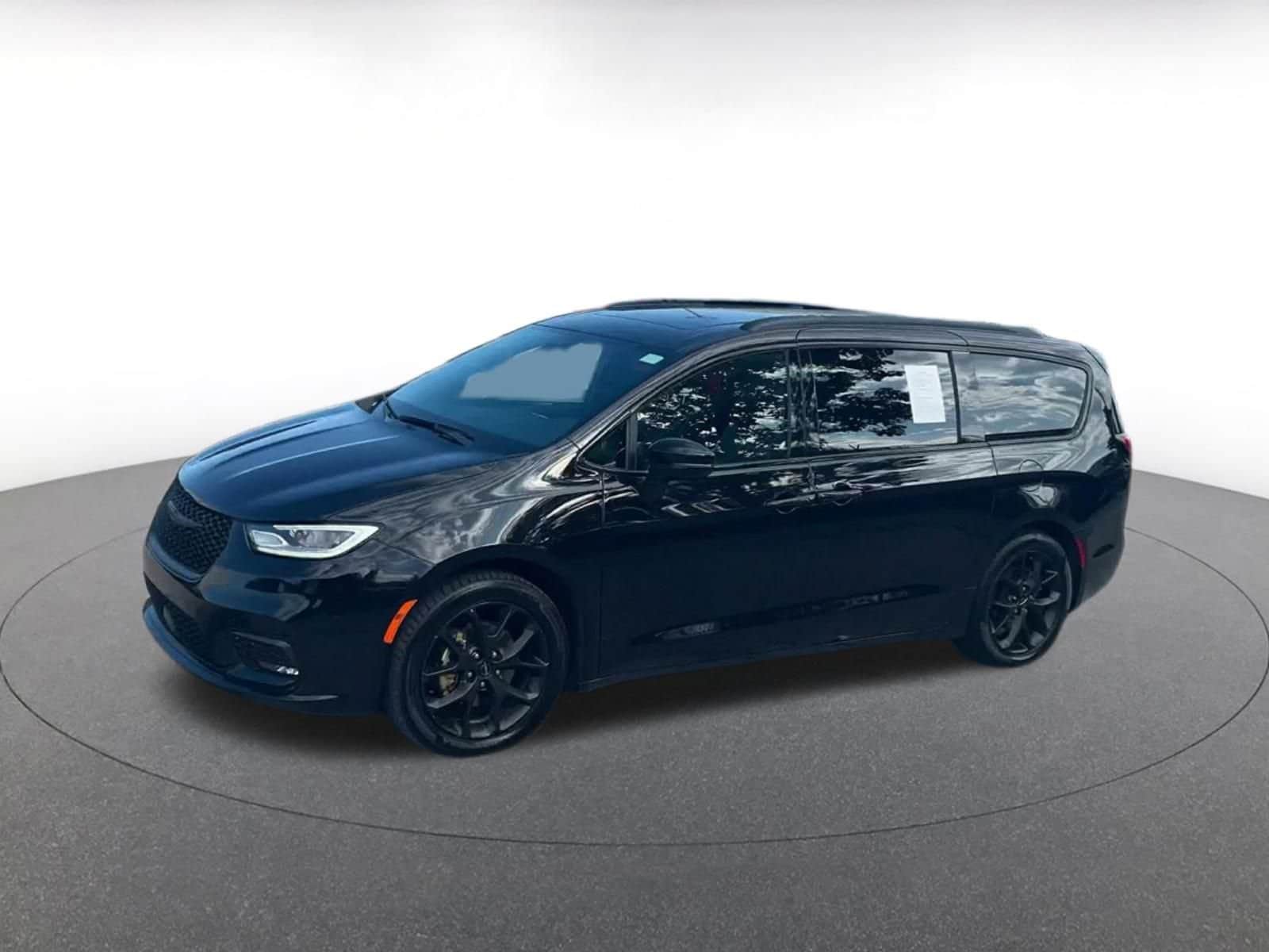 Thumbnail: 2025 Chrysler Pacifica - 7
