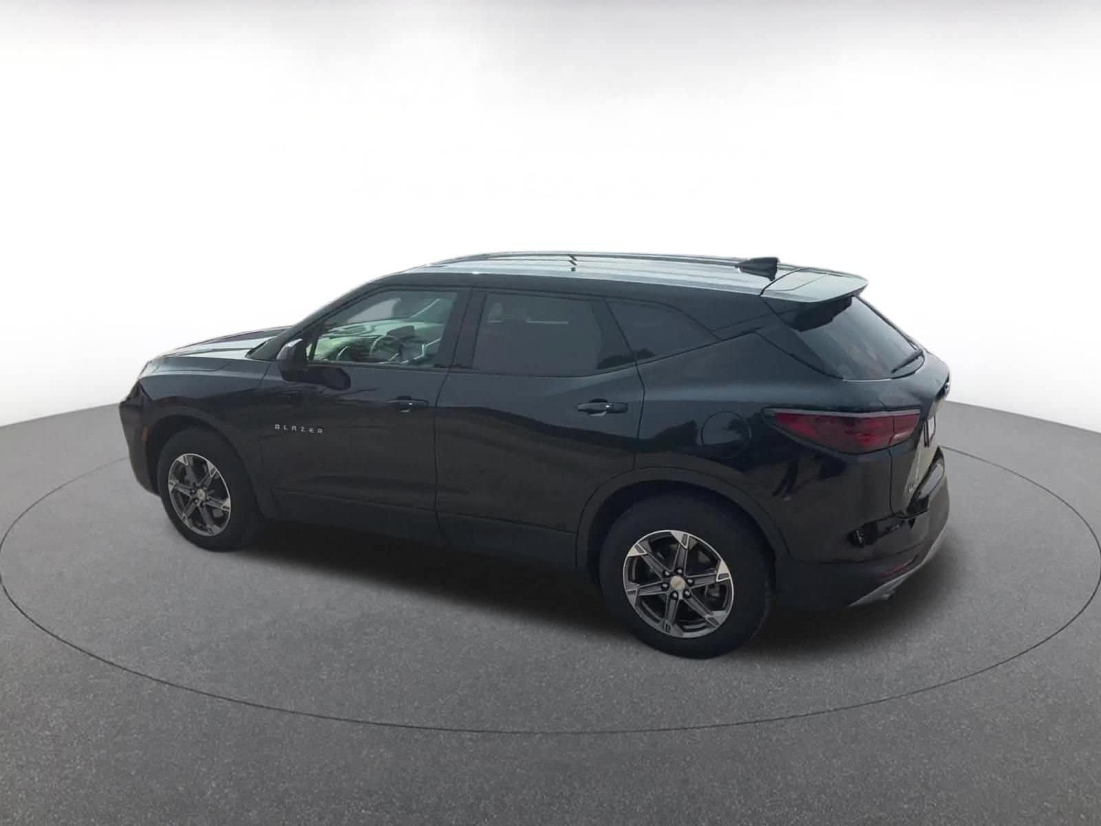 Thumbnail: 2026 Chevrolet Blazer - 9
