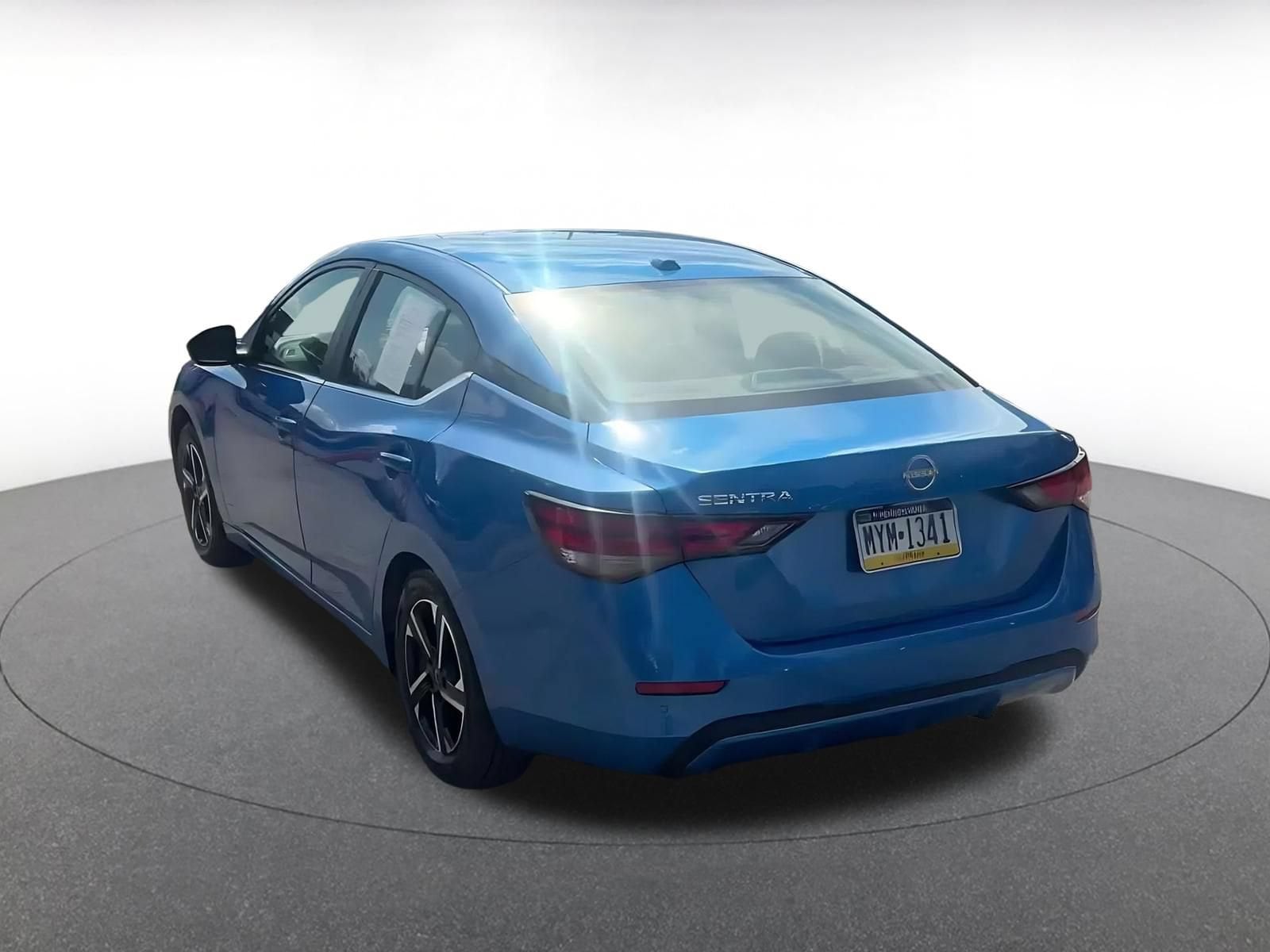 Thumbnail: 2025 Nissan Sentra - 10