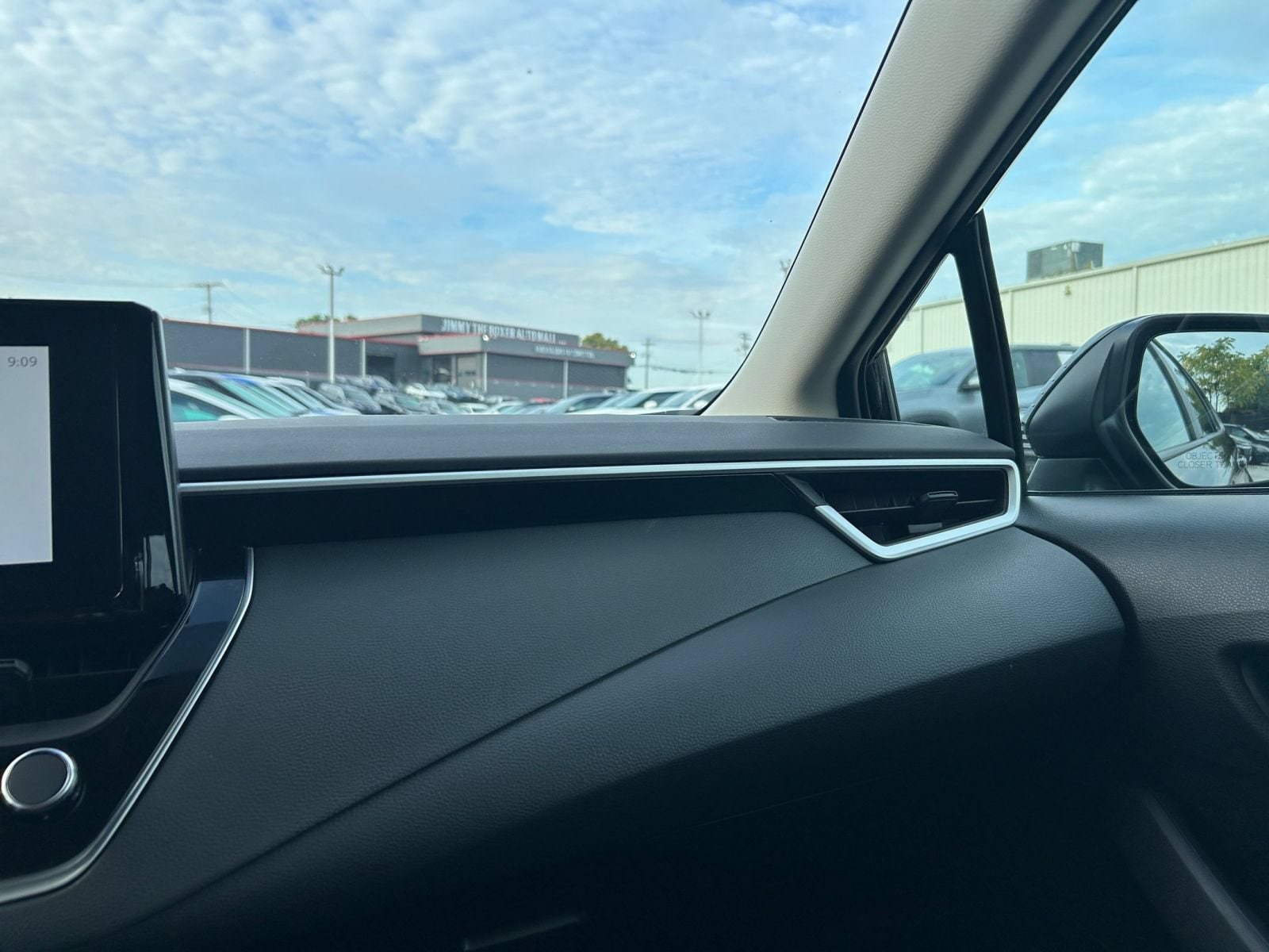 Thumbnail: 2025 Toyota Corolla - 29