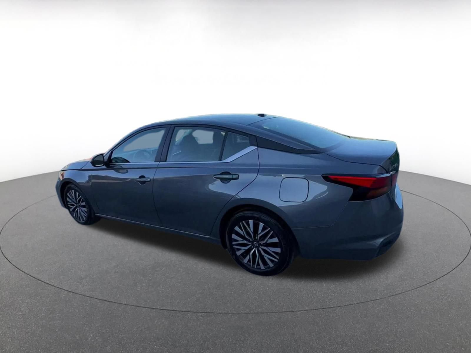 Thumbnail: 2026 Nissan Altima - 9