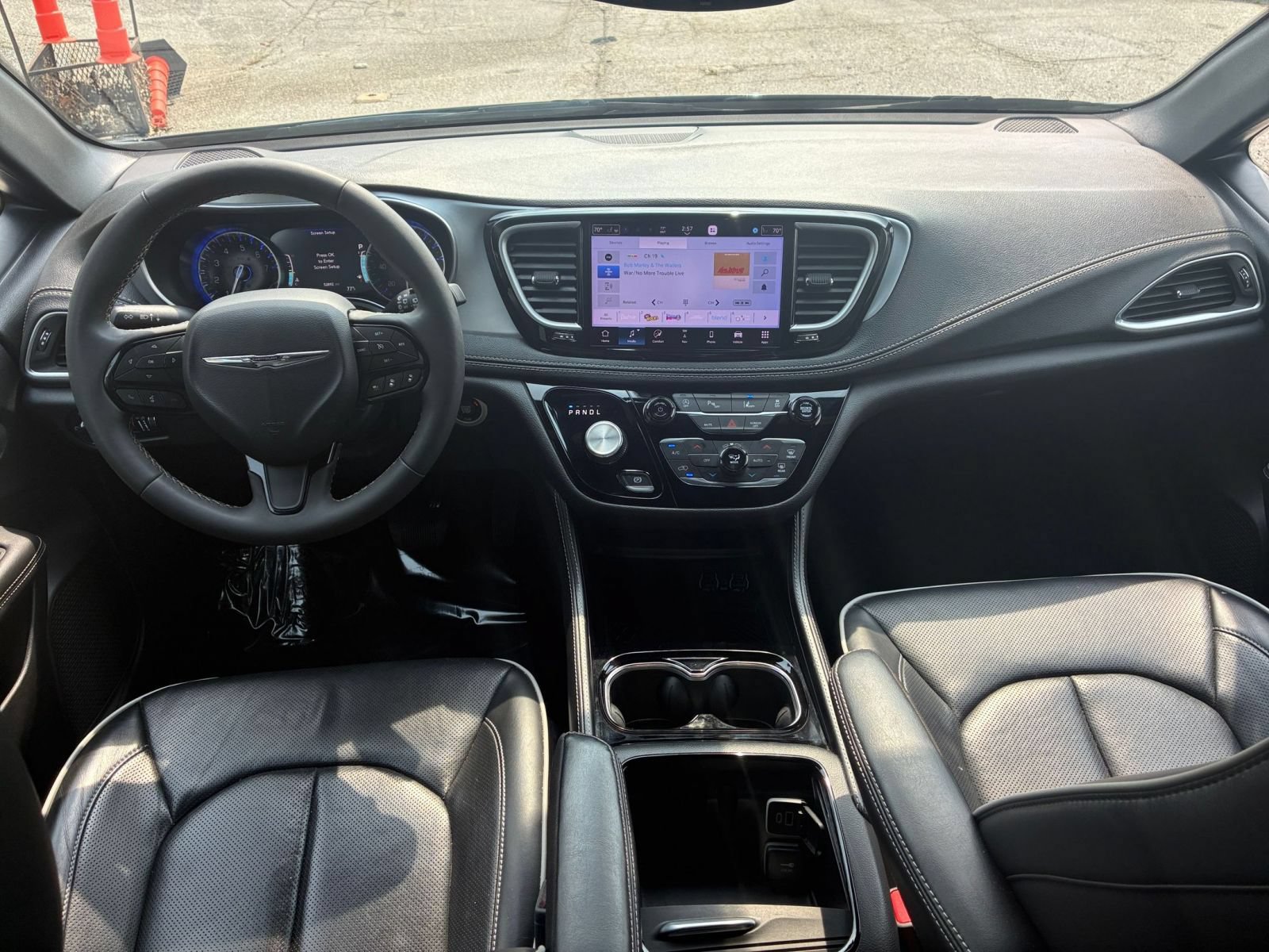 Thumbnail: 2025 Chrysler Pacifica - 28