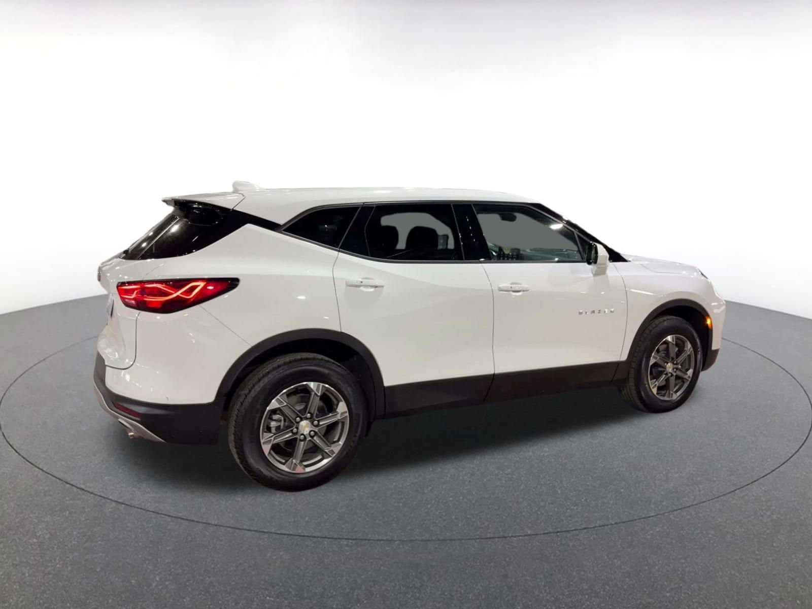 Thumbnail: 2026 Chevrolet Blazer - 14