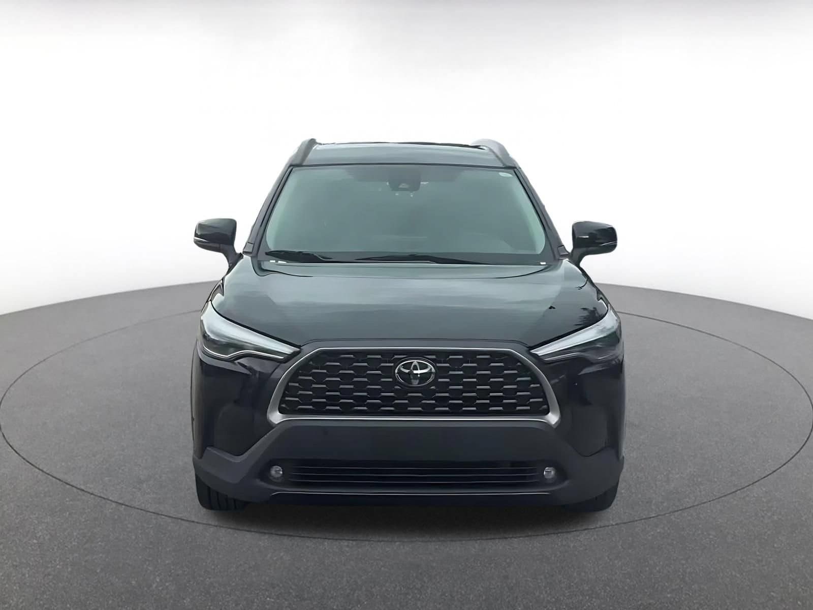 Thumbnail: 2022 Toyota Corolla Cross - 4