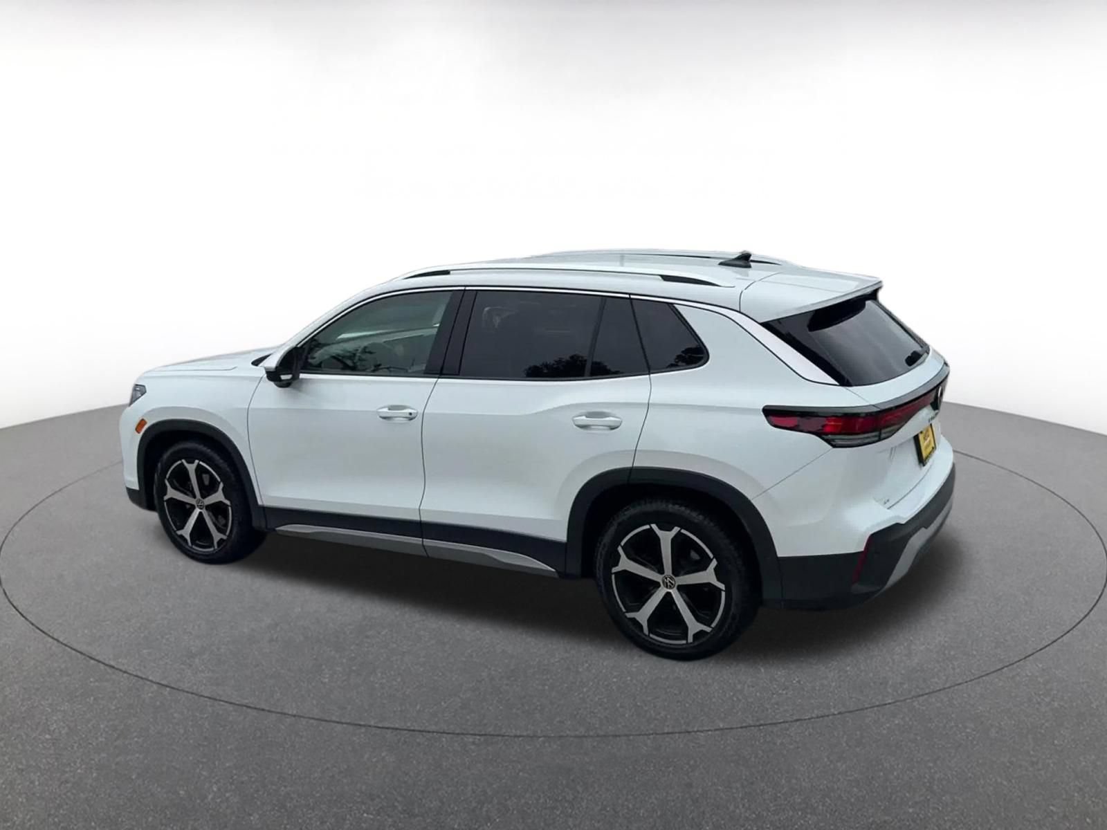 Thumbnail: 2026 Volkswagen Tiguan - 9