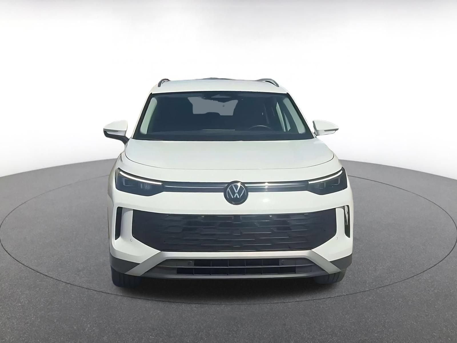 Thumbnail: 2026 Volkswagen Tiguan - 4