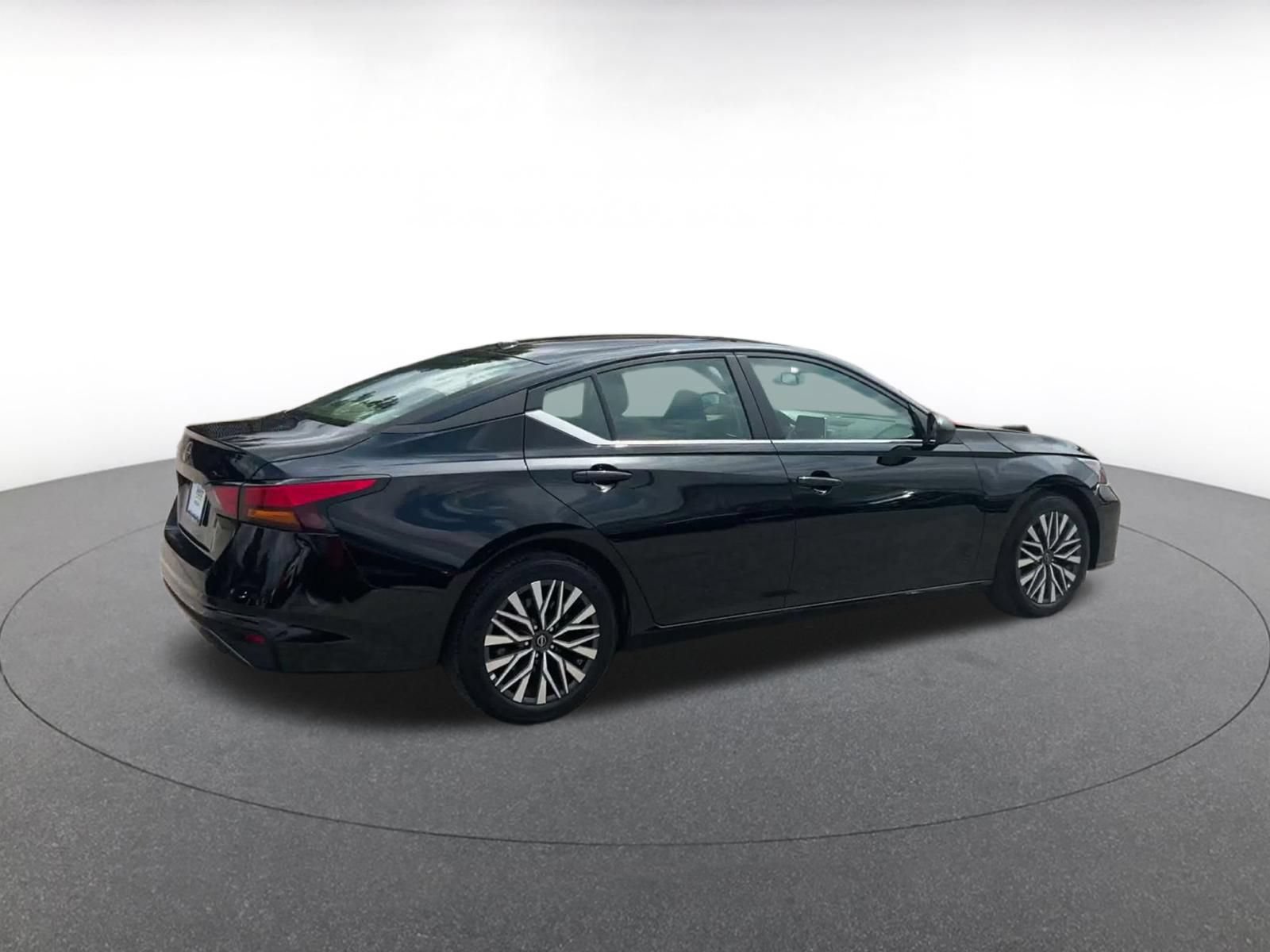 Thumbnail: 2026 Nissan Altima - 14