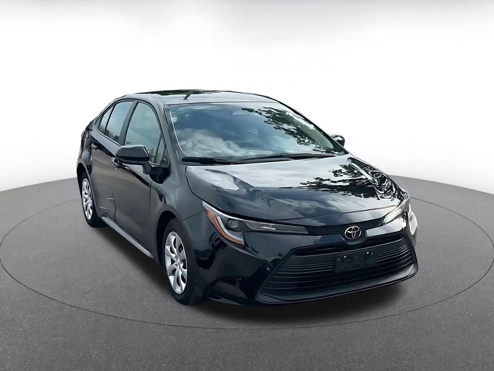 Thumbnail: 2025 Toyota Corolla - 2