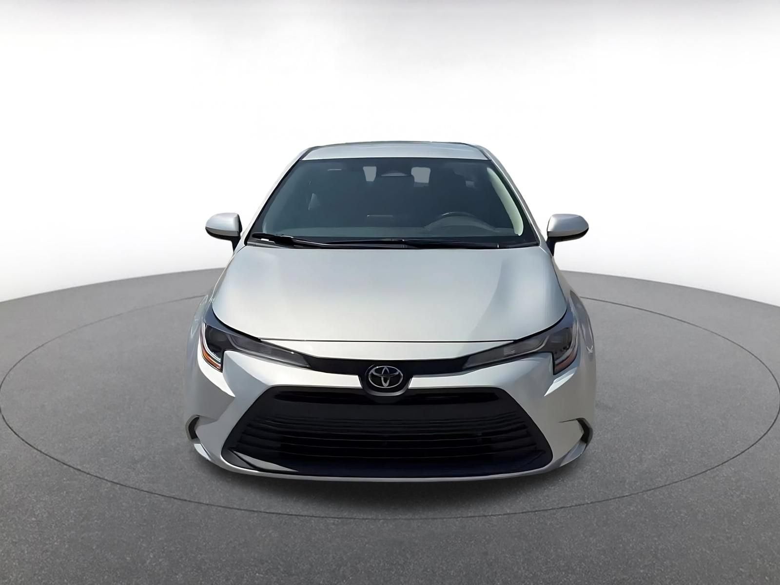 Thumbnail: 2025 Toyota Corolla - 4