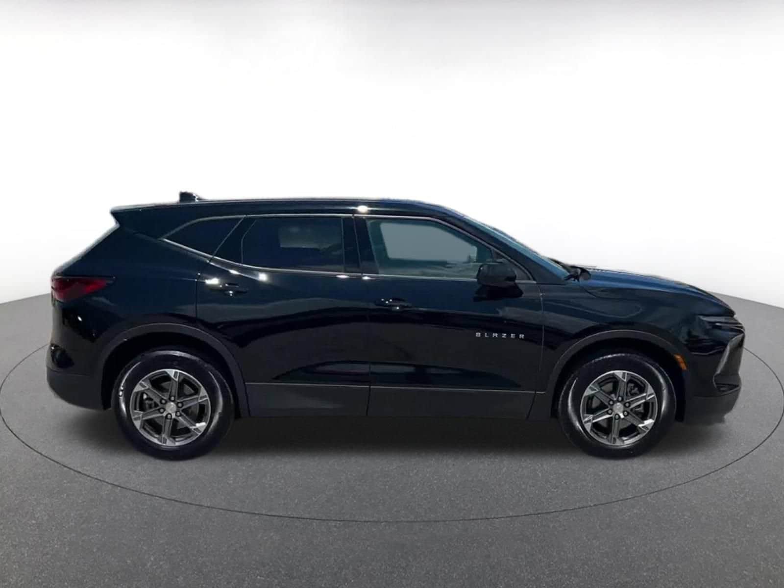 Thumbnail: 2025 Chevrolet Blazer - 15