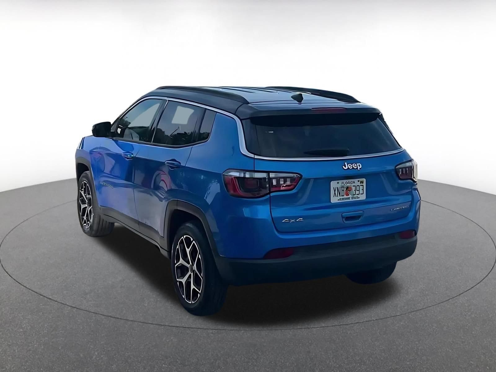 Thumbnail: 2025 Jeep Compass - 10