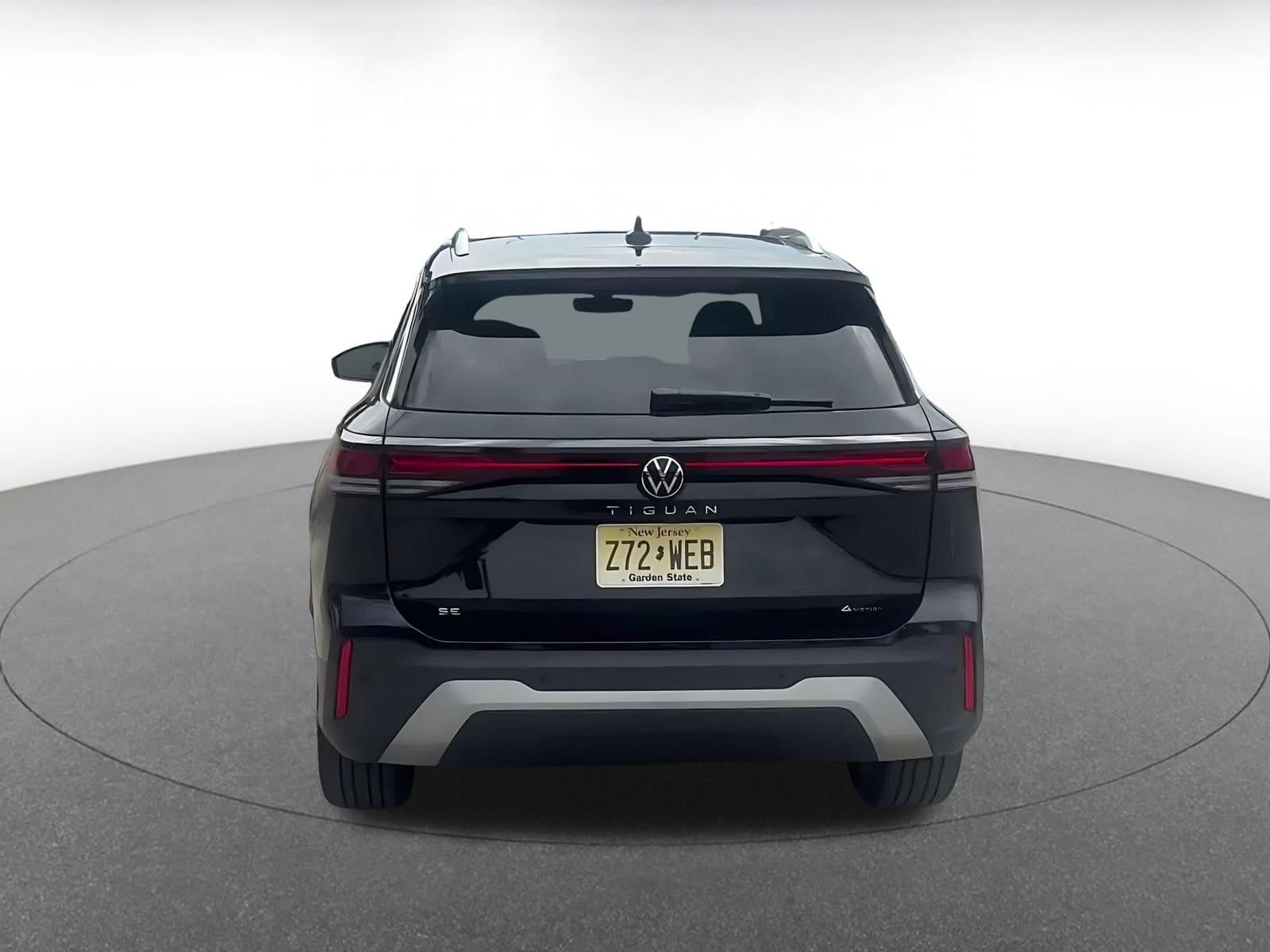 Thumbnail: 2026 Volkswagen Tiguan - 12
