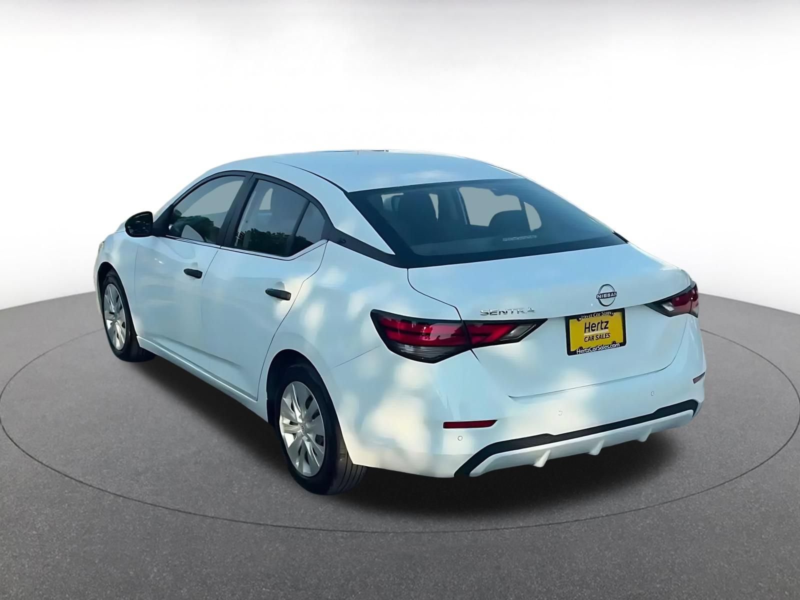 Thumbnail: 2025 Nissan Sentra - 10