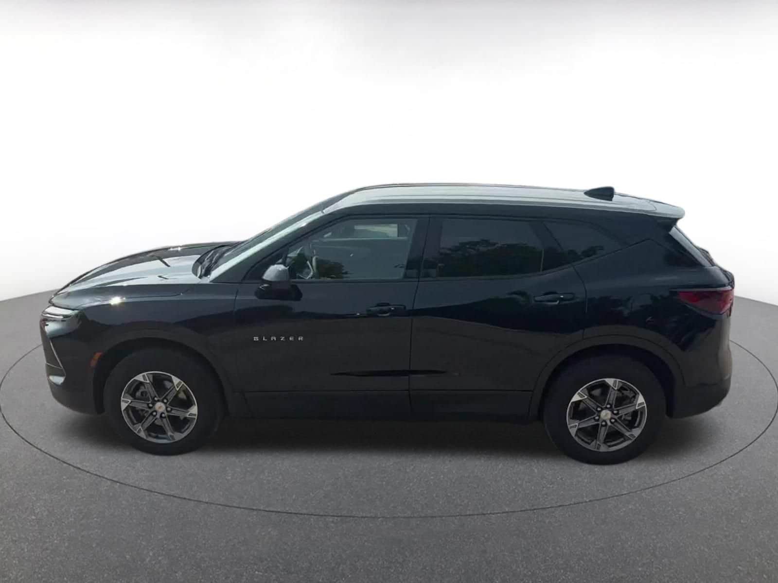 Thumbnail: 2026 Chevrolet Blazer - 8