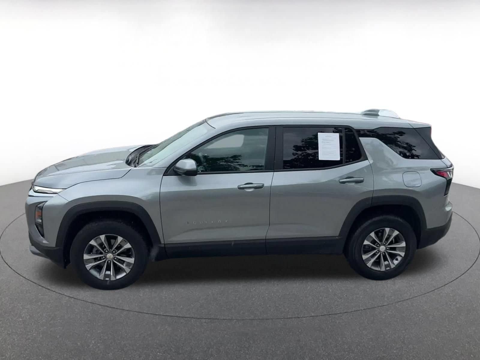 Thumbnail: 2025 Chevrolet Equinox - 8