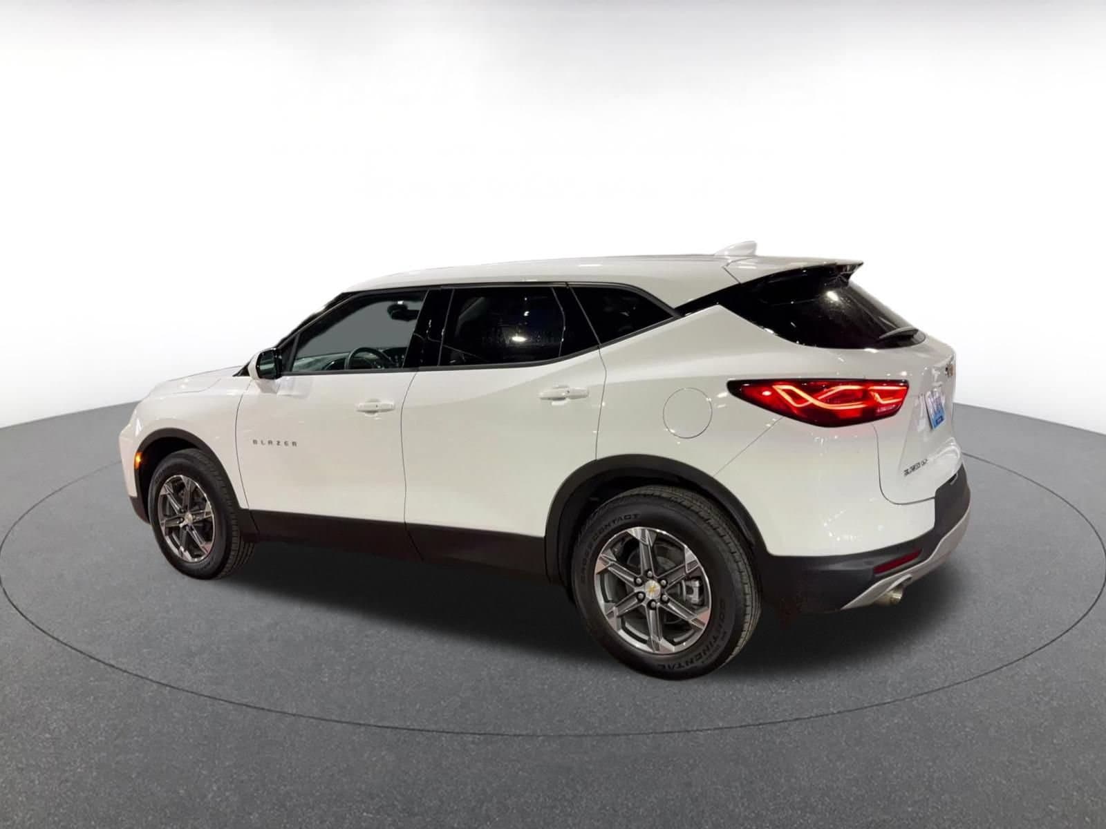 Thumbnail: 2026 Chevrolet Blazer - 9