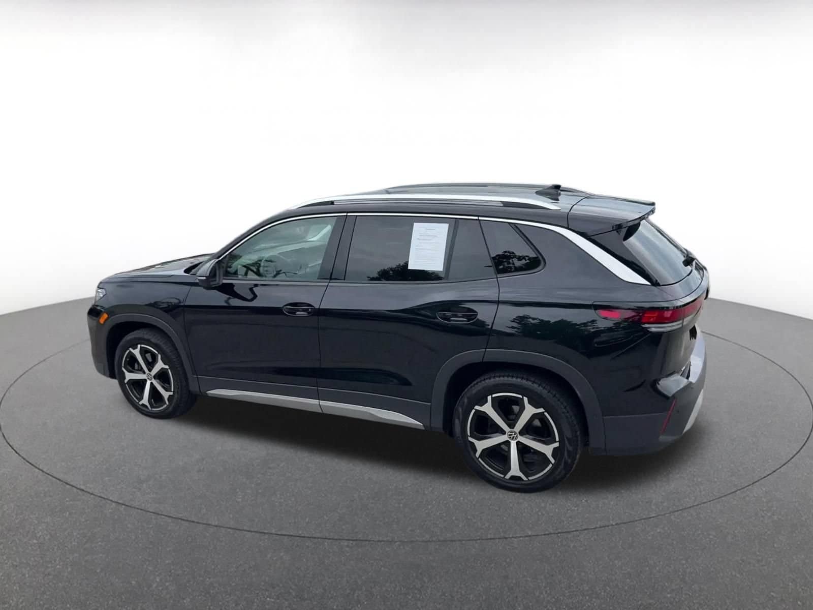 Thumbnail: 2026 Volkswagen Tiguan - 9
