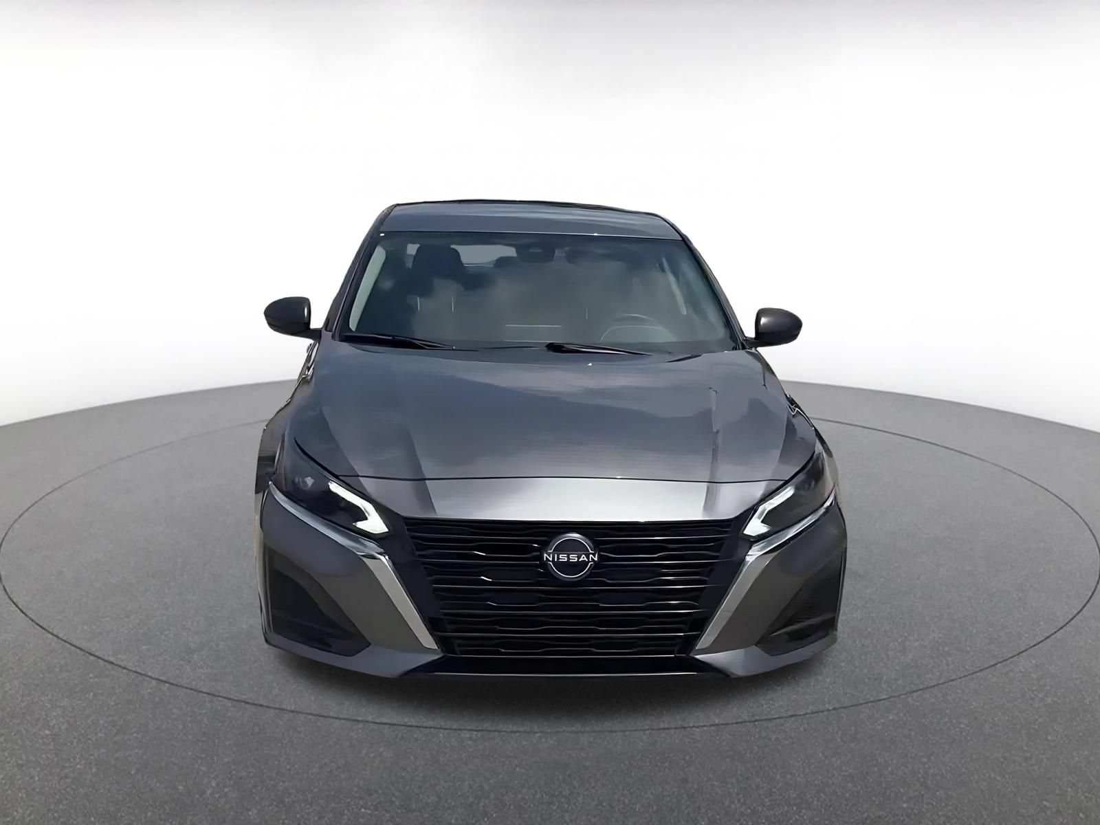 Thumbnail: 2025 Nissan Altima - 4