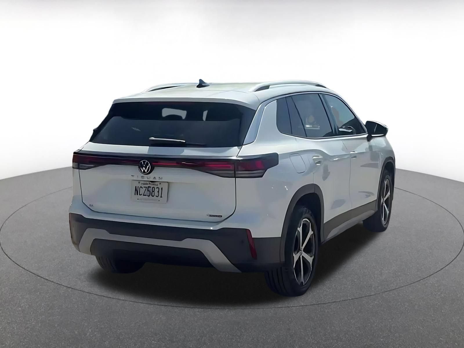 Thumbnail: 2026 Volkswagen Tiguan - 14