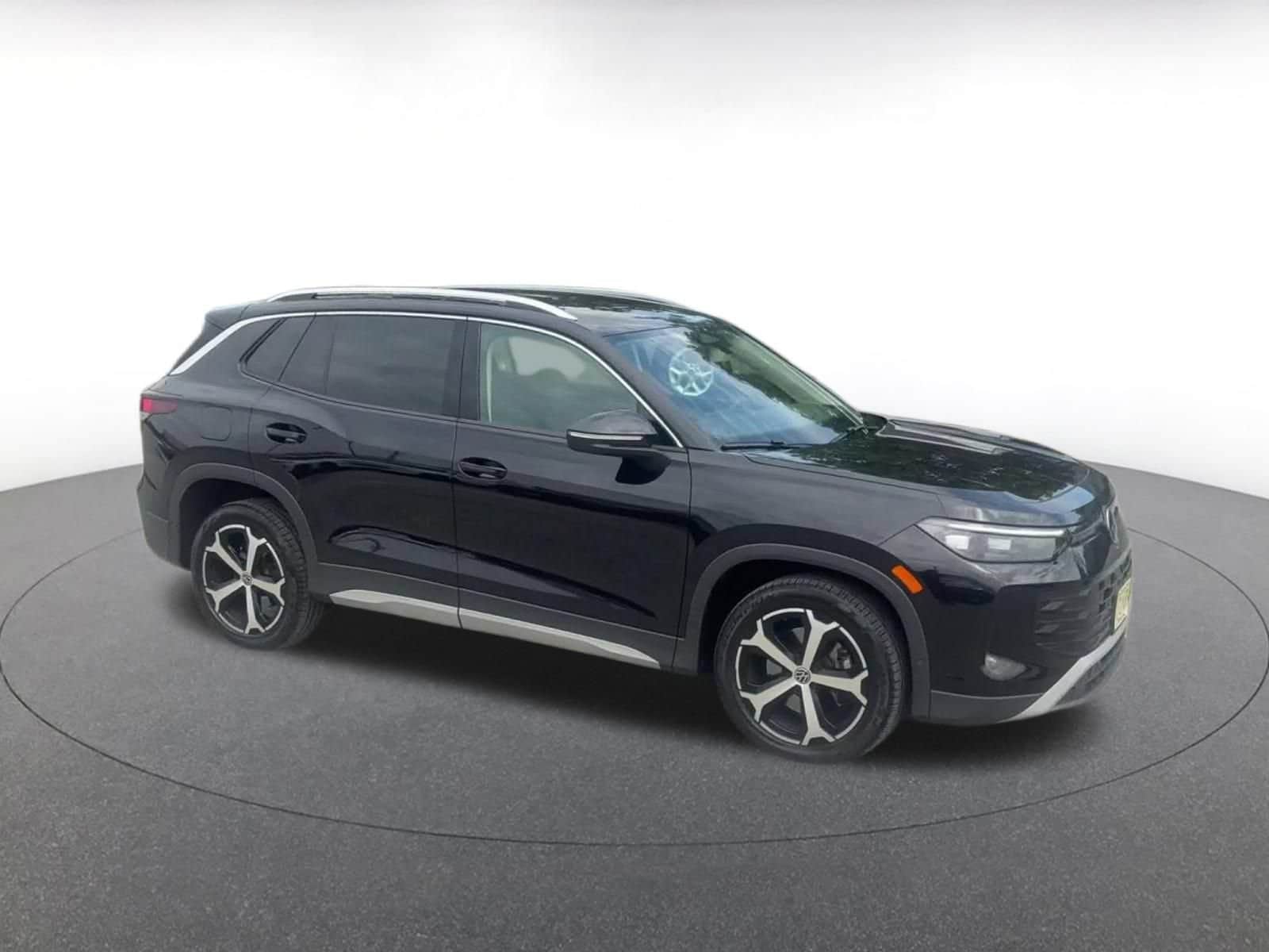 Thumbnail: 2026 Volkswagen Tiguan - 2