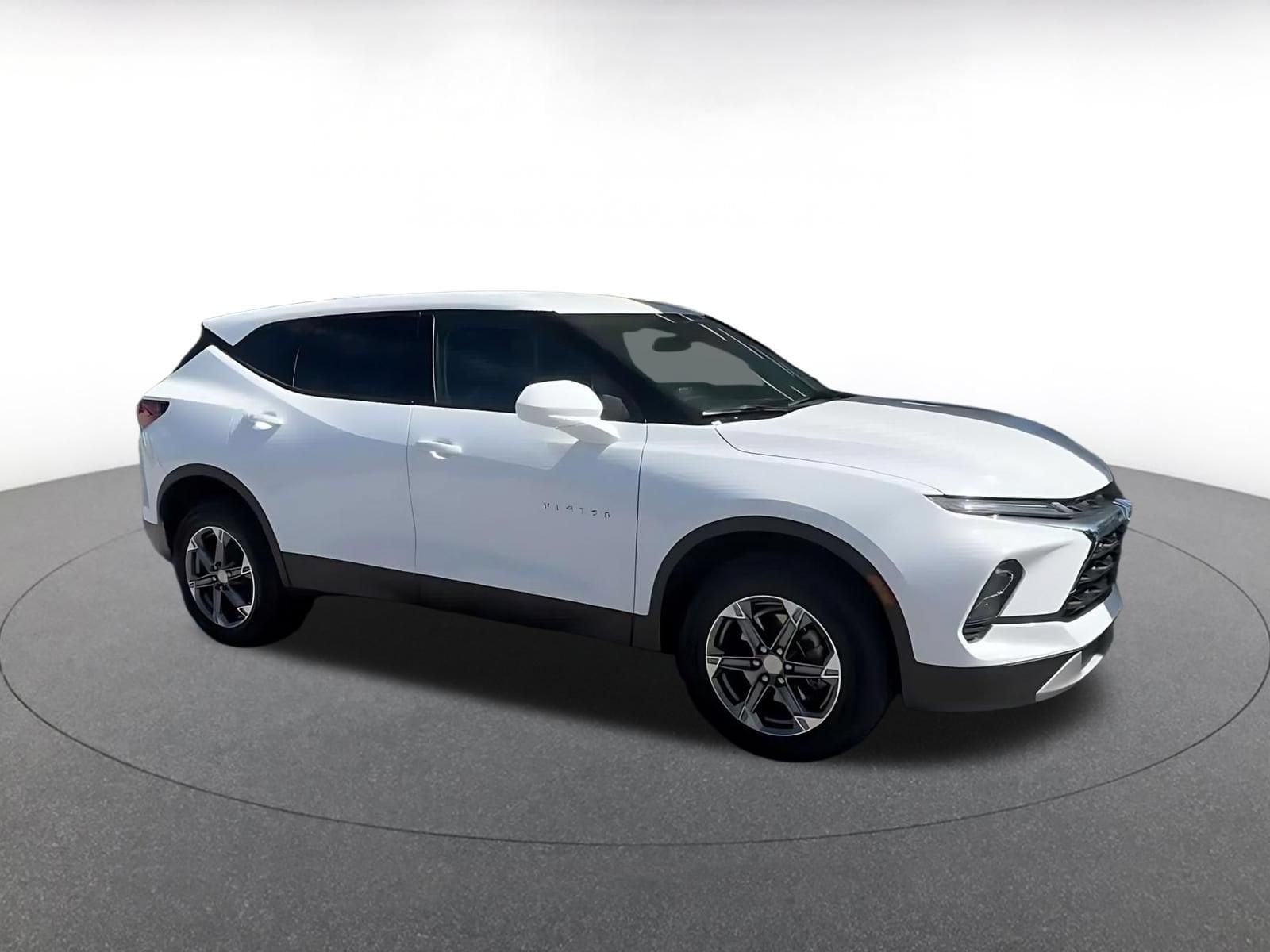 Thumbnail: 2026 Chevrolet Blazer - 2