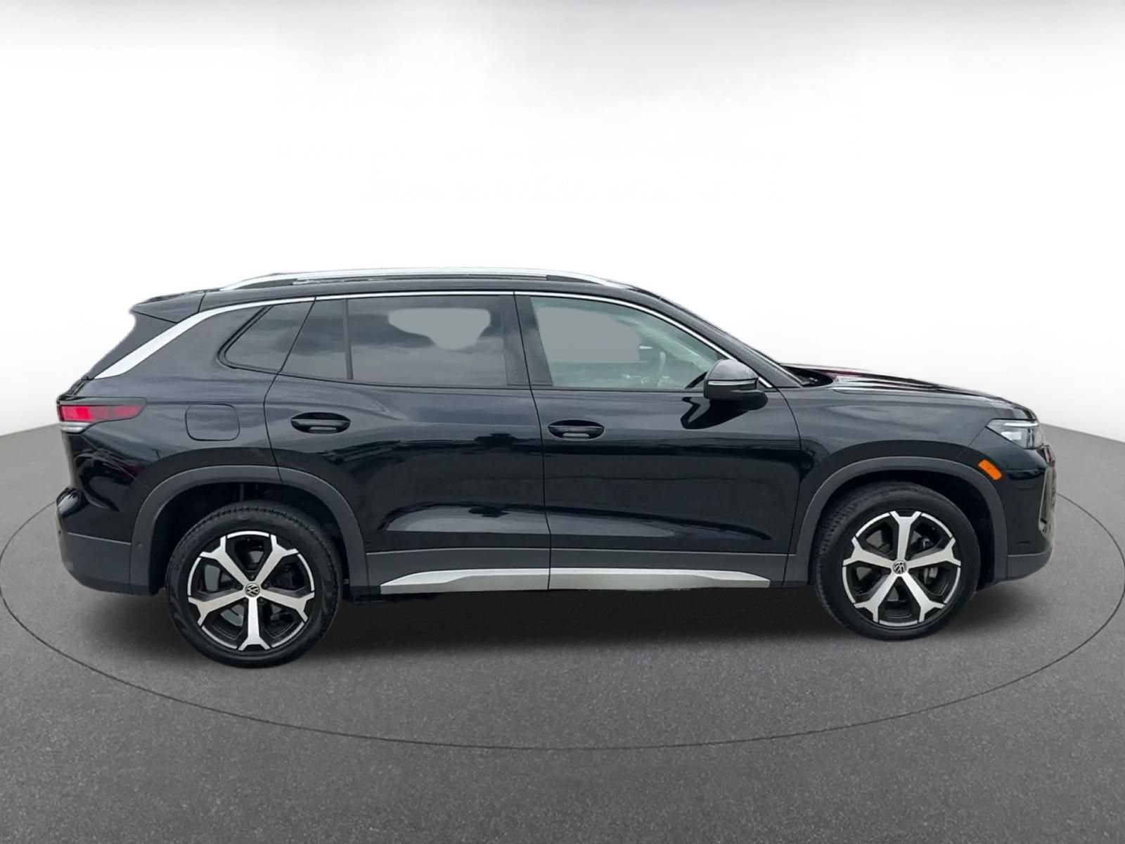 Thumbnail: 2026 Volkswagen Tiguan - 15