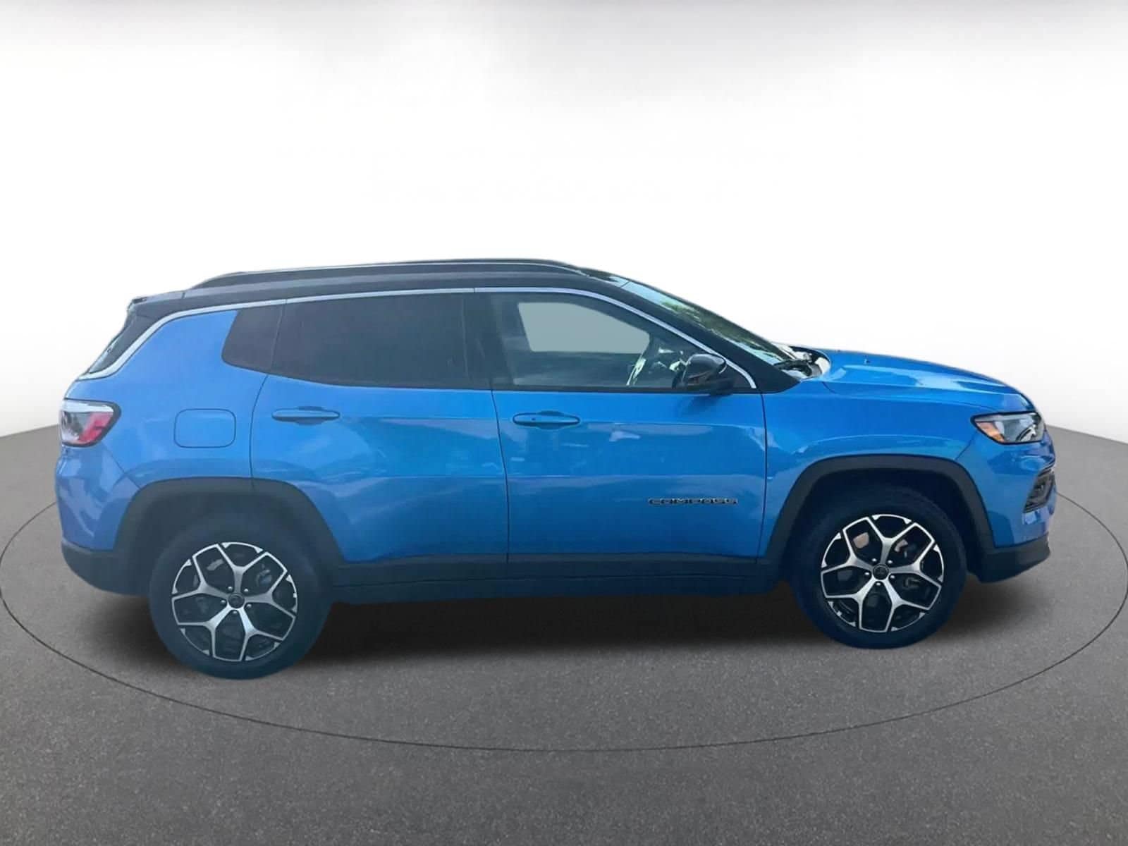 Thumbnail: 2025 Jeep Compass - 15