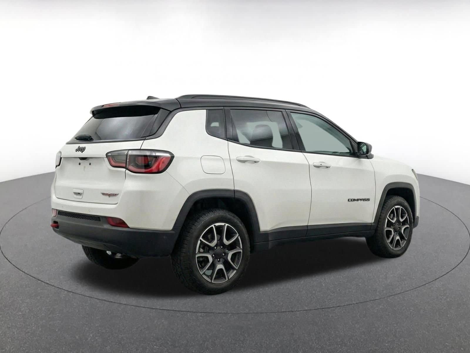 Thumbnail: 2025 Jeep Compass - 8
