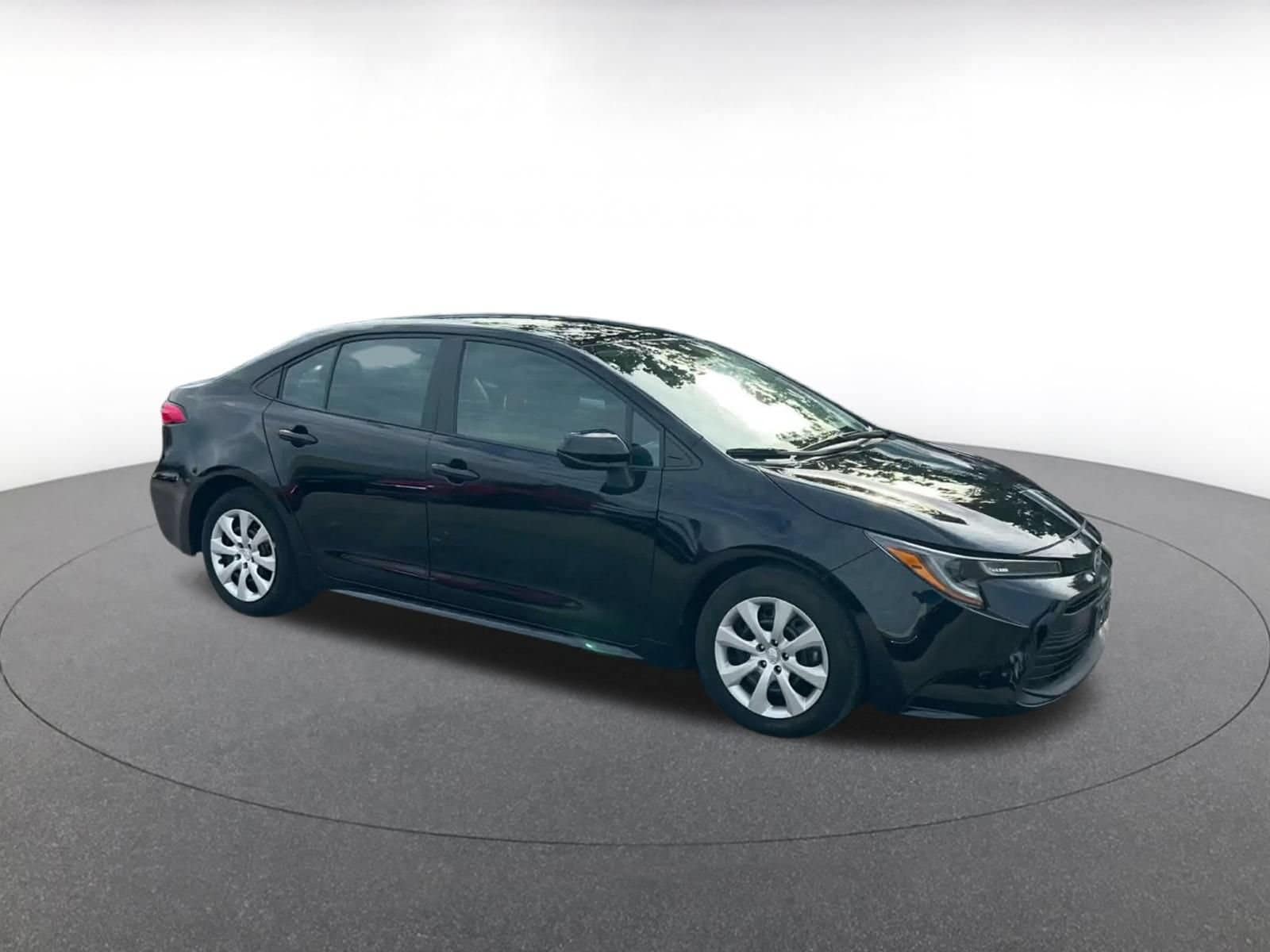Thumbnail: 2025 Toyota Corolla - 8