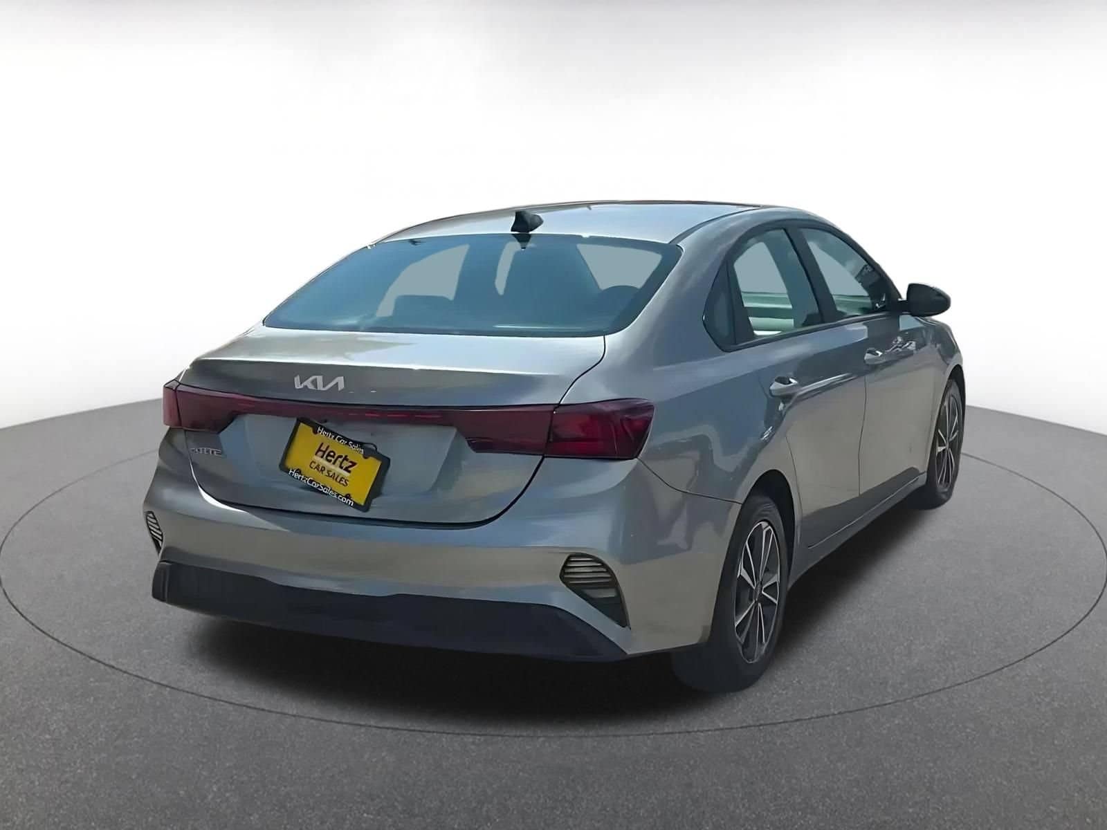 Thumbnail: 2024 Kia Forte - 14