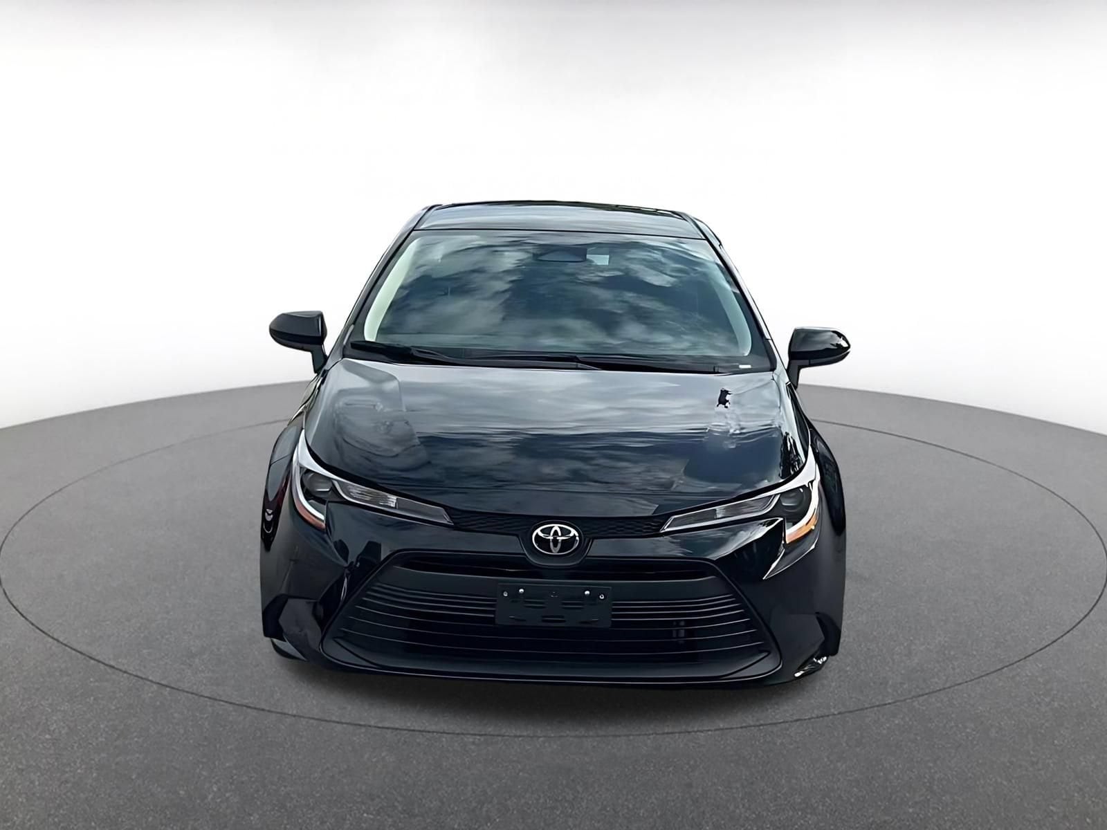 Thumbnail: 2025 Toyota Corolla - 3