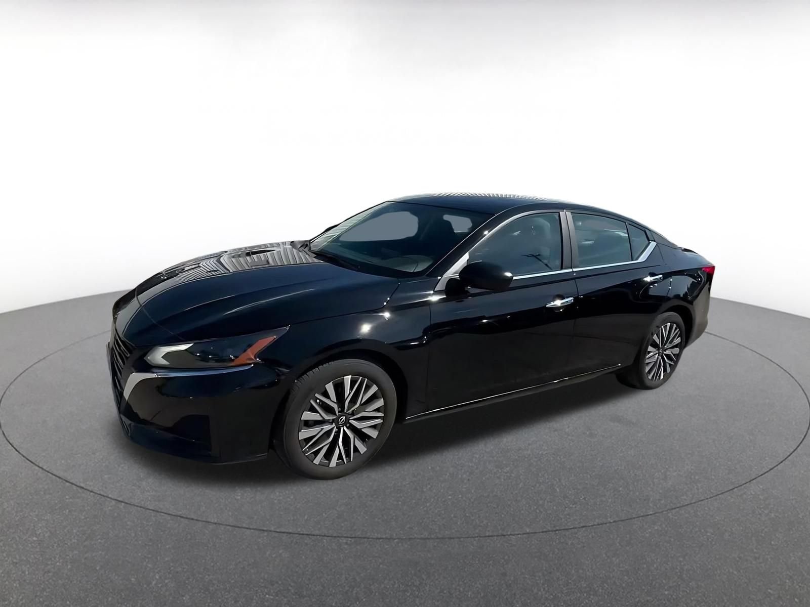 Thumbnail: 2025 Nissan Altima - 7