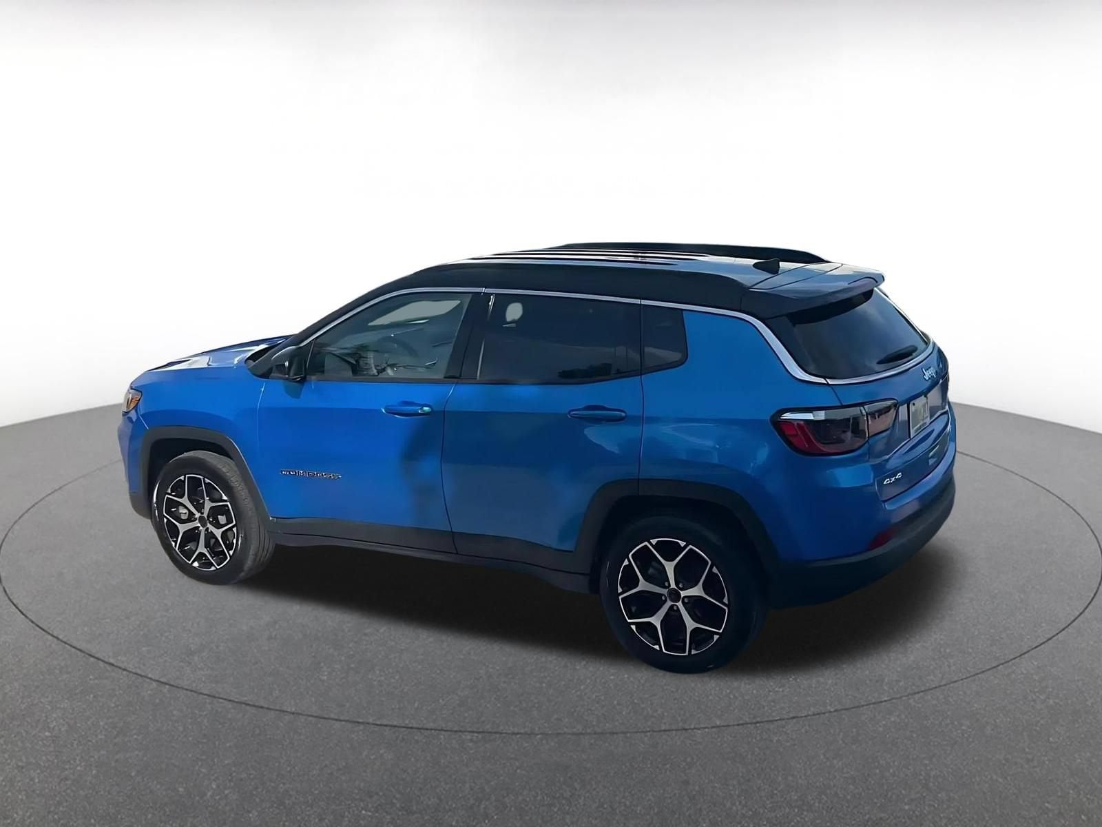 Thumbnail: 2025 Jeep Compass - 9