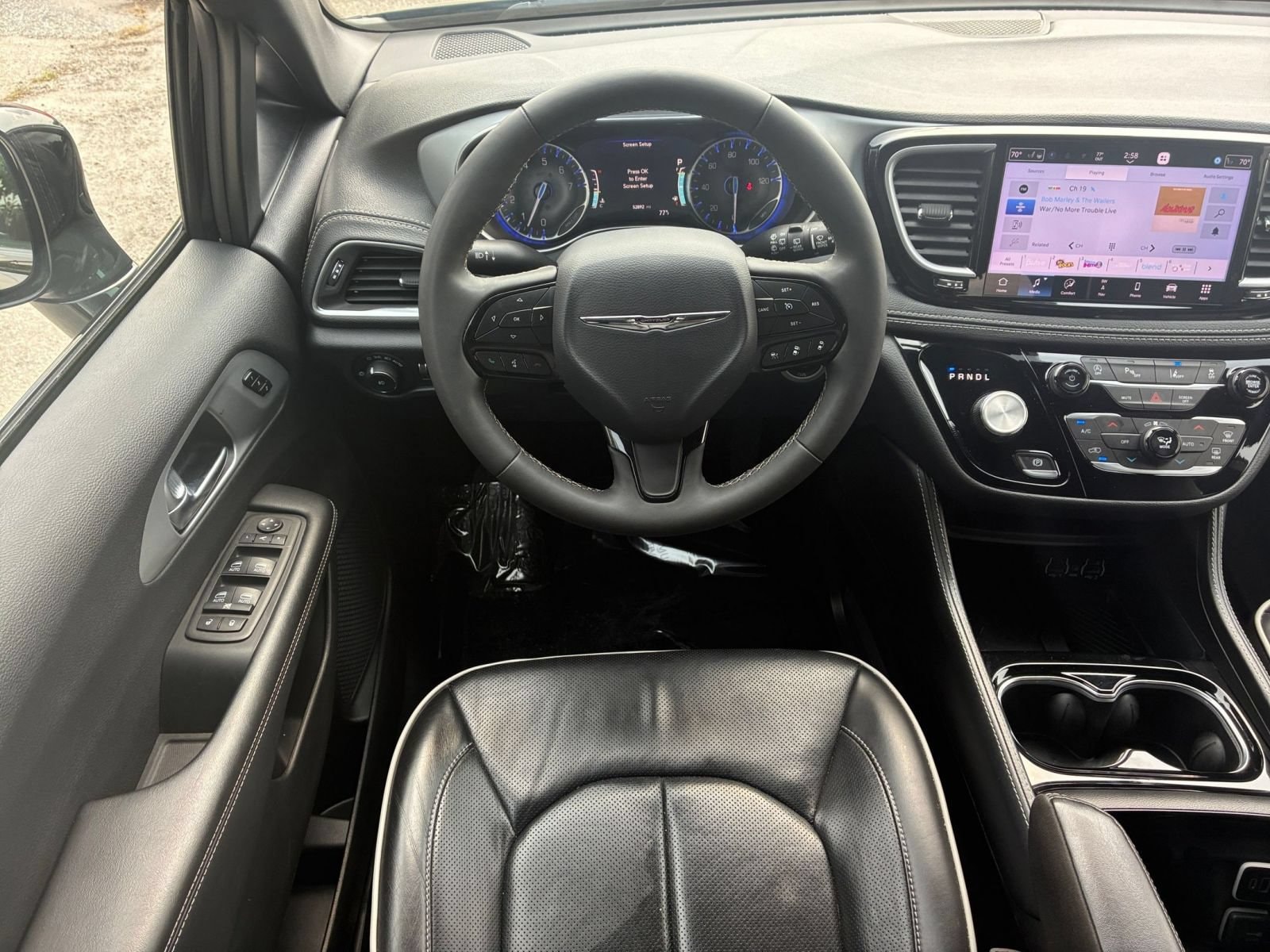 Thumbnail: 2025 Chrysler Pacifica - 29