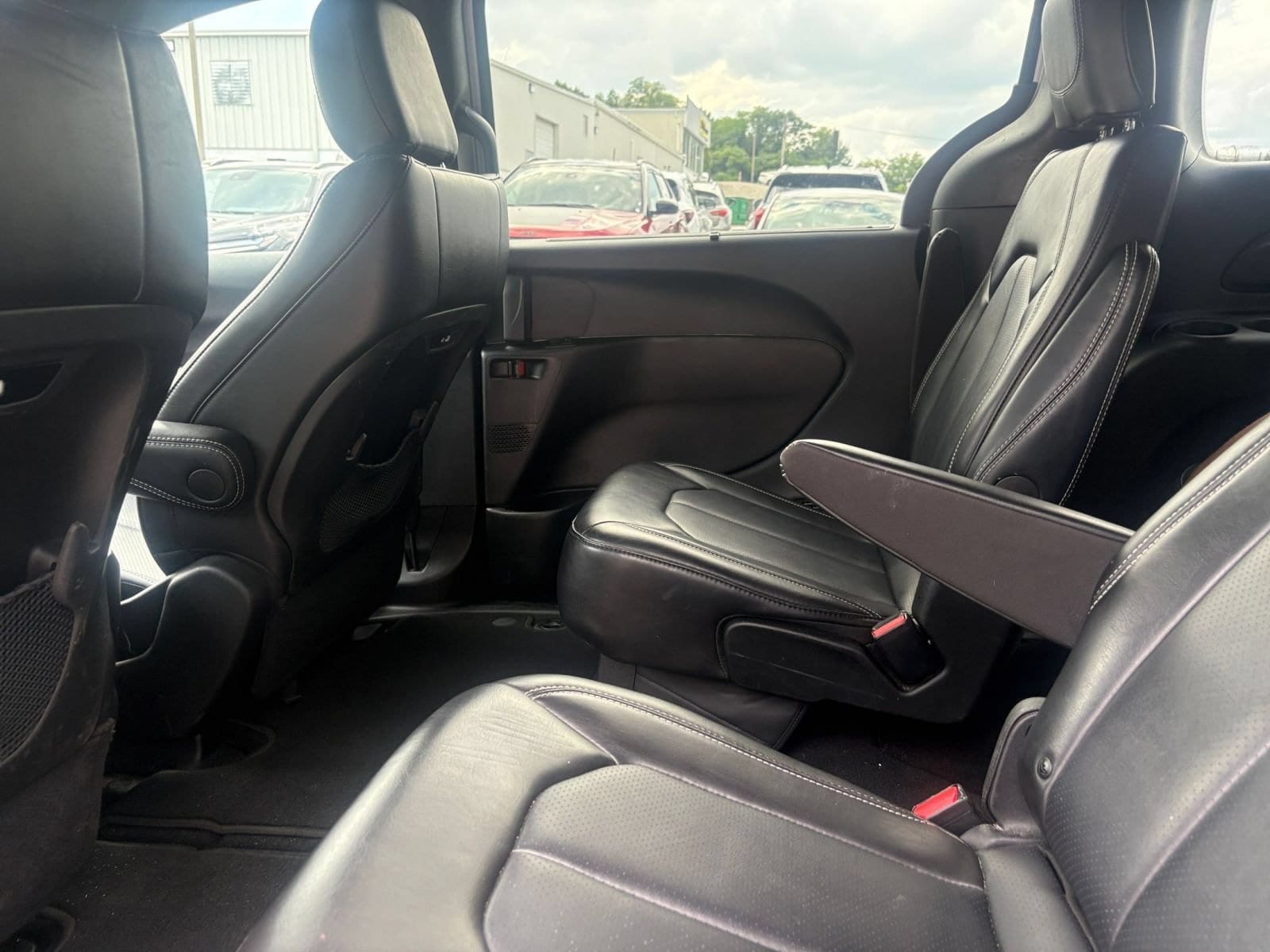 Thumbnail: 2025 Chrysler Pacifica - 20