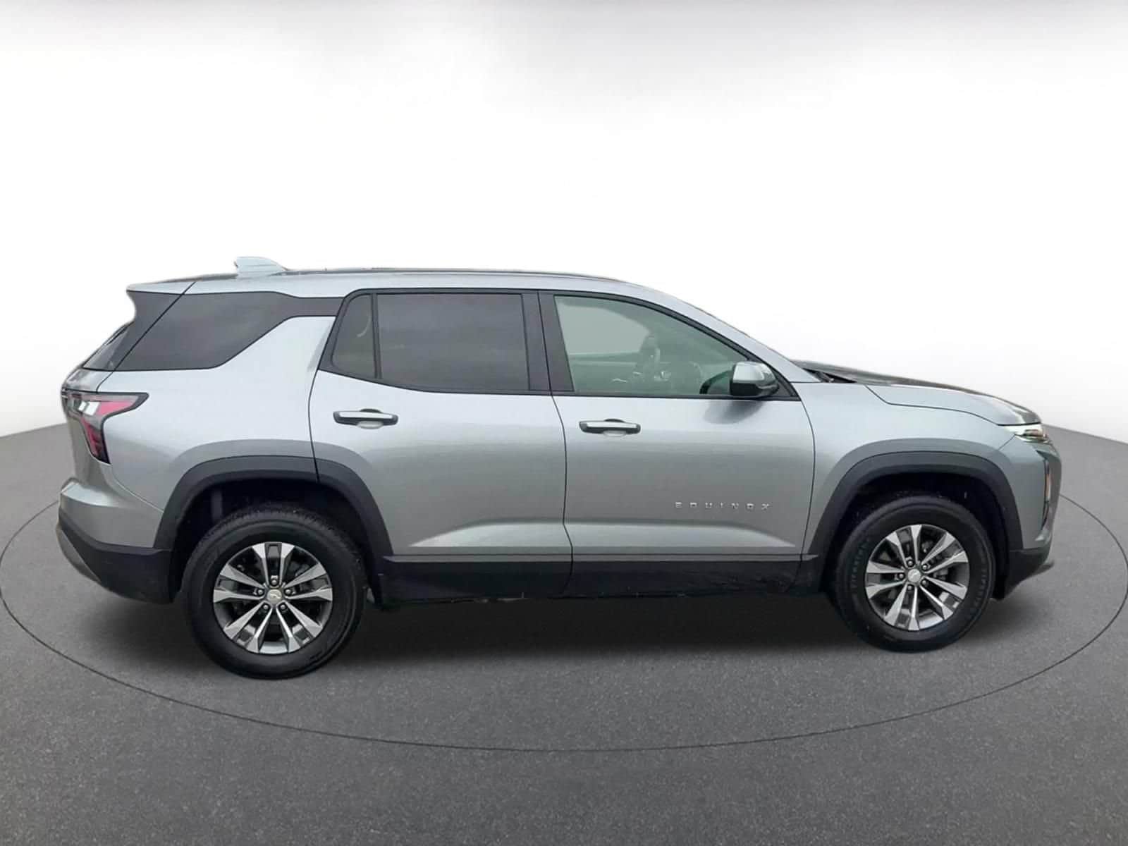 Thumbnail: 2025 Chevrolet Equinox - 15