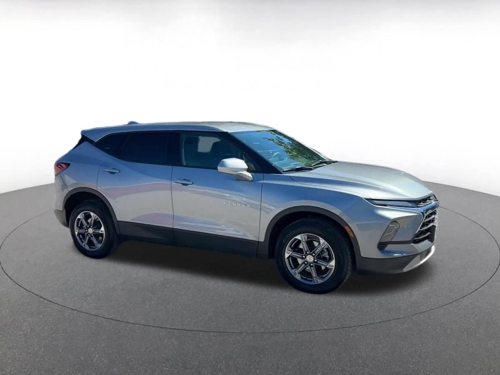 Thumbnail: 2026 Chevrolet Blazer - 2