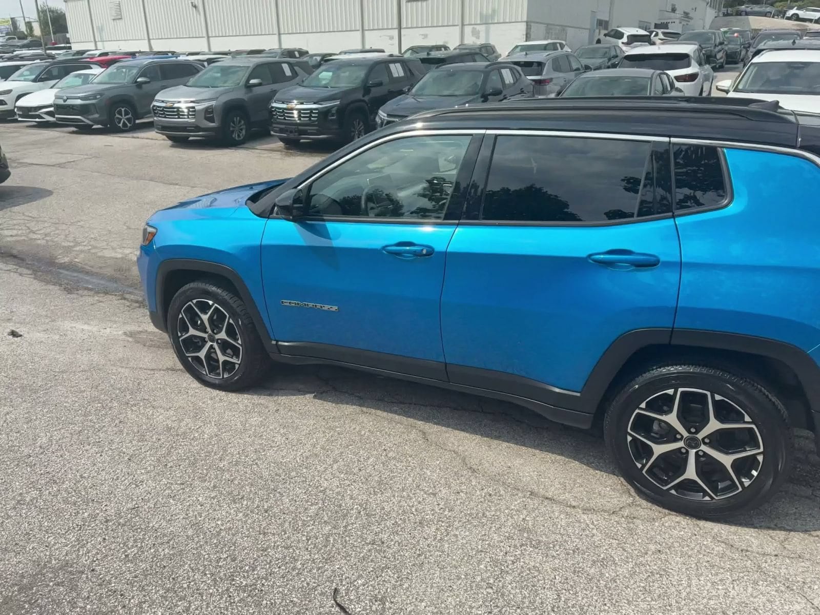 Thumbnail: 2025 Jeep Compass - 9