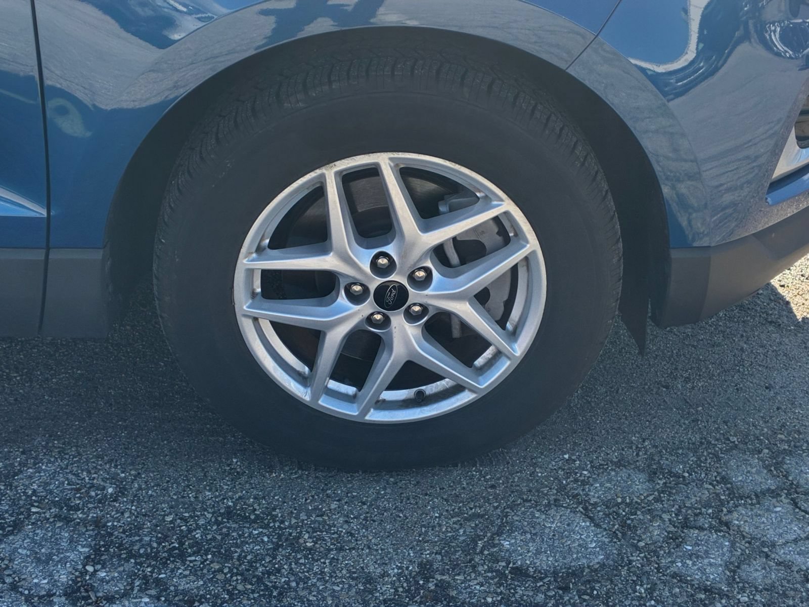 Thumbnail: 2024 Ford Edge - 24