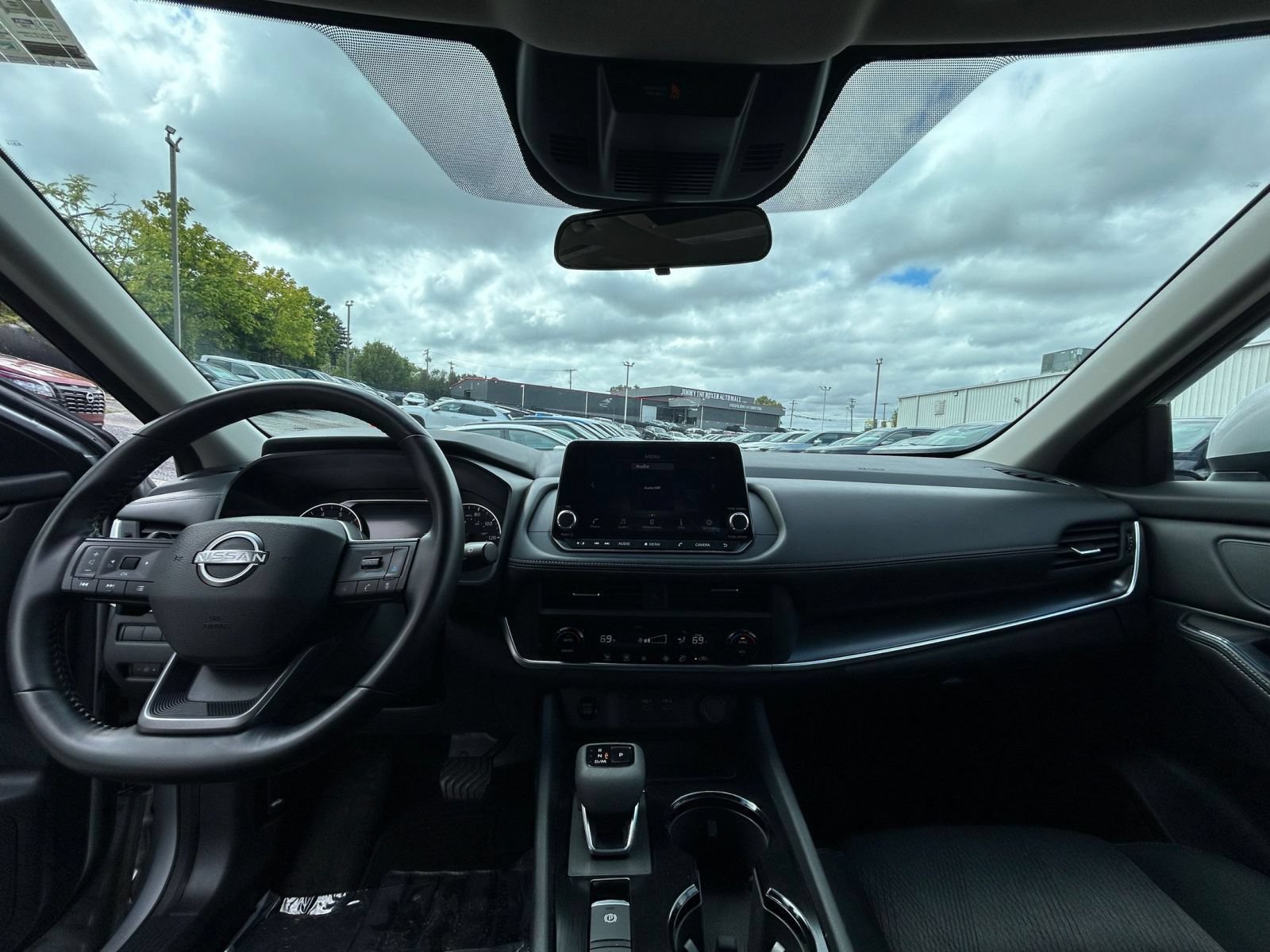Thumbnail: 2025 Nissan Rogue - 28