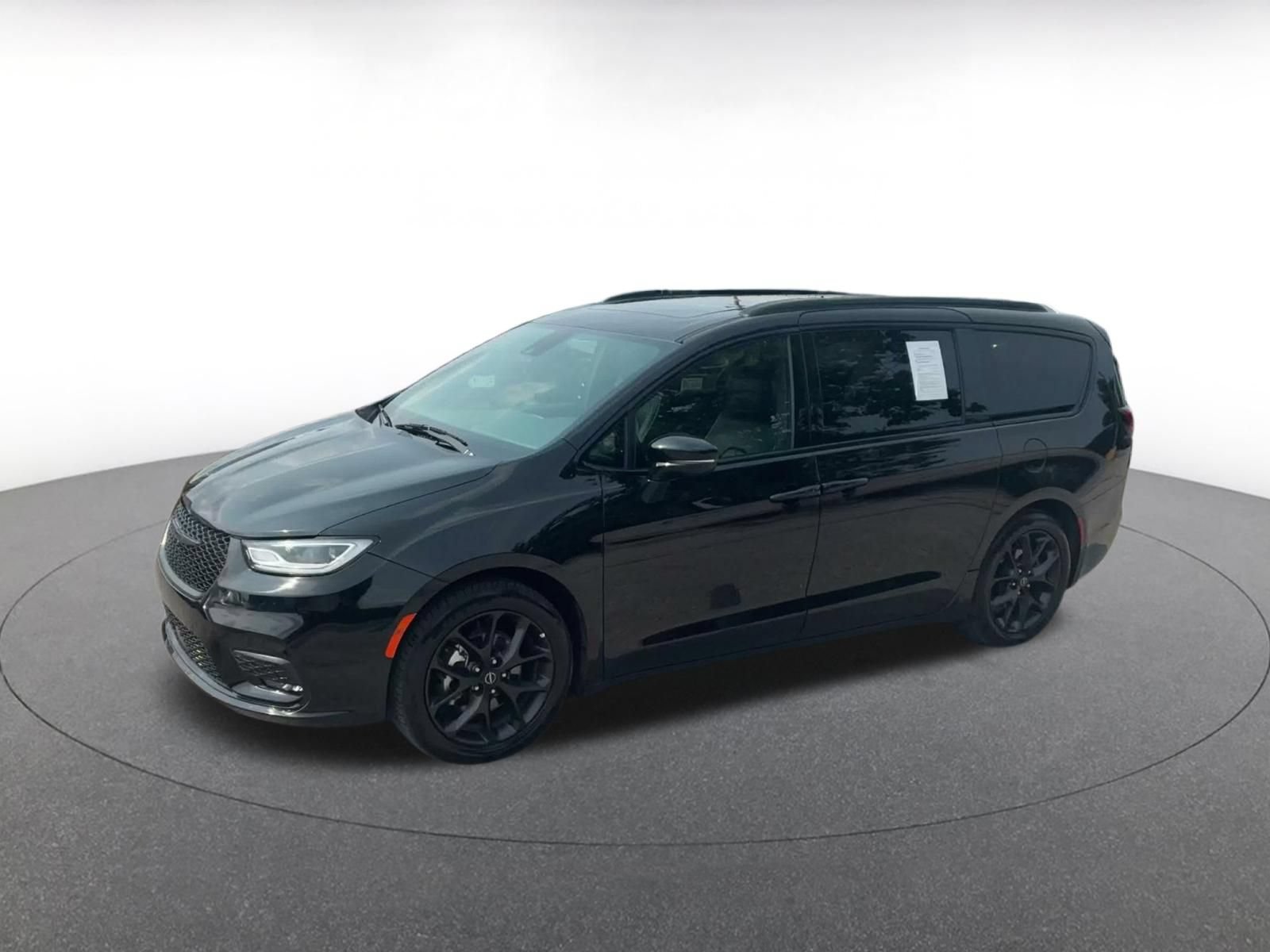 Thumbnail: 2025 Chrysler Pacifica - 7