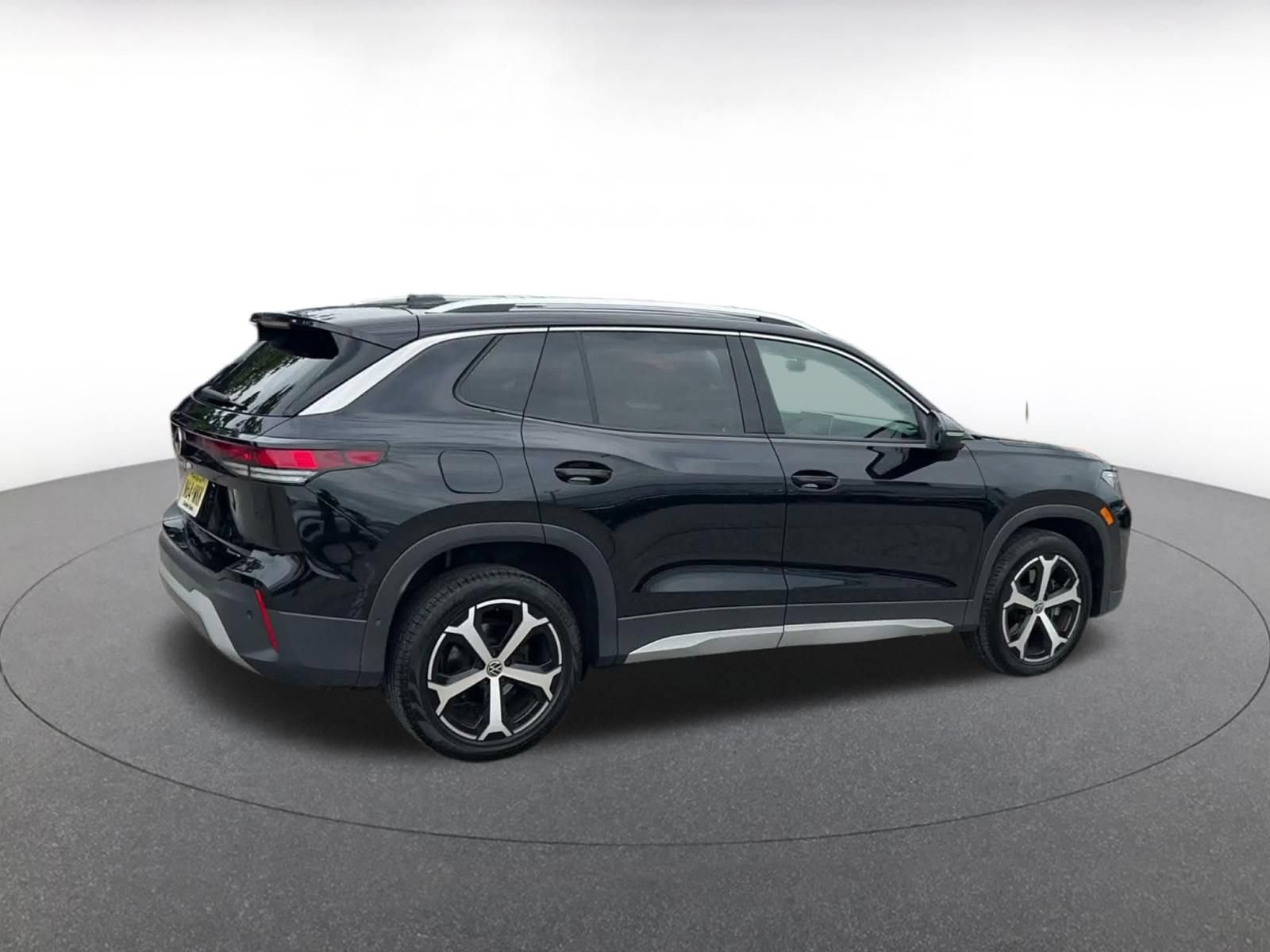 Thumbnail: 2026 Volkswagen Tiguan - 14