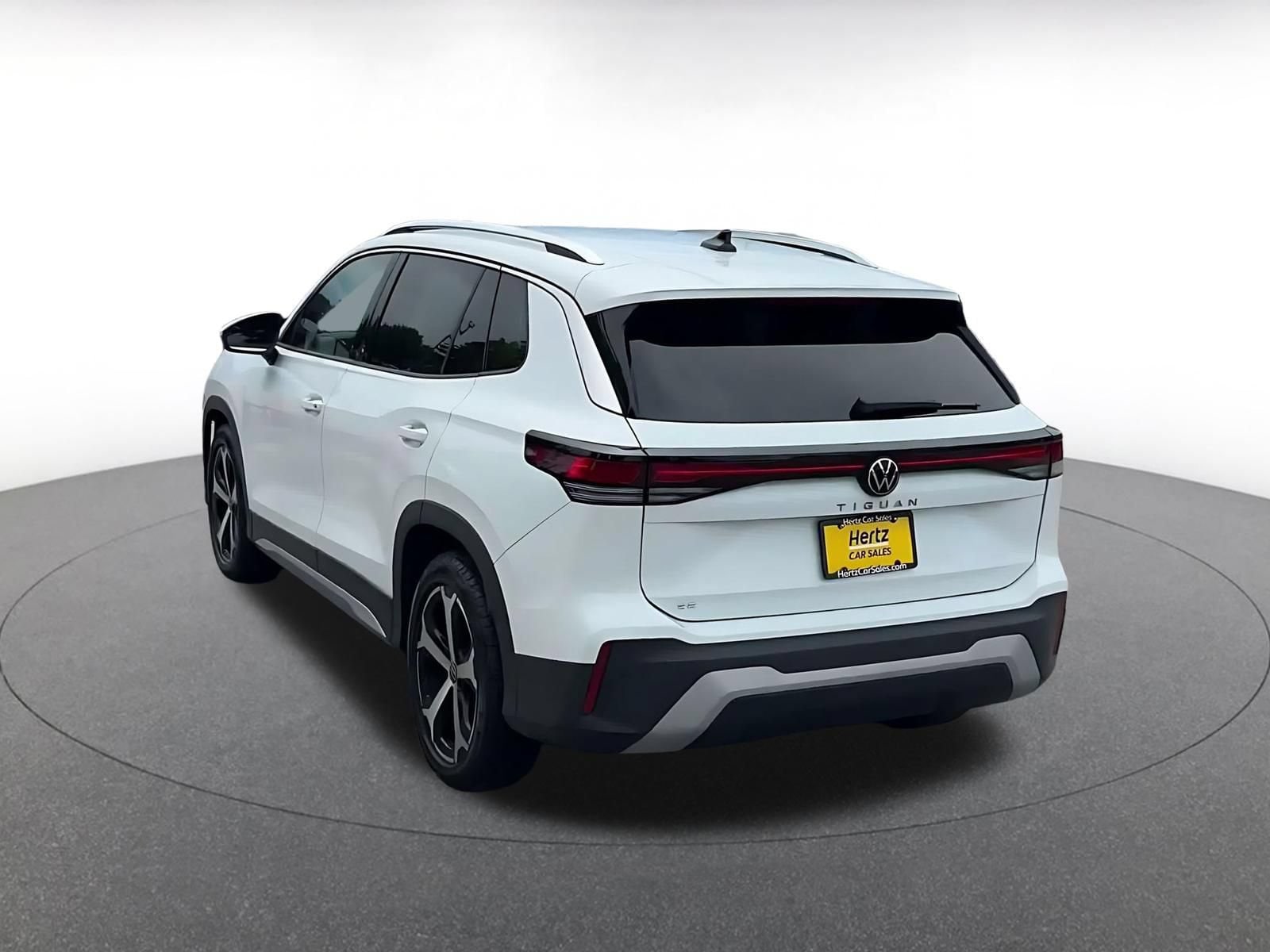 Thumbnail: 2026 Volkswagen Tiguan - 10